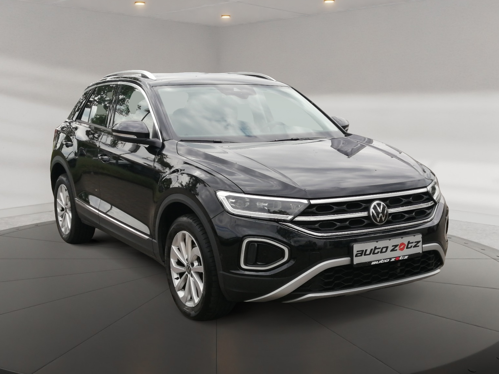 T-ROC Style 1.5TSI DSG AHK NAVI ,PDC,Virtual,ACC