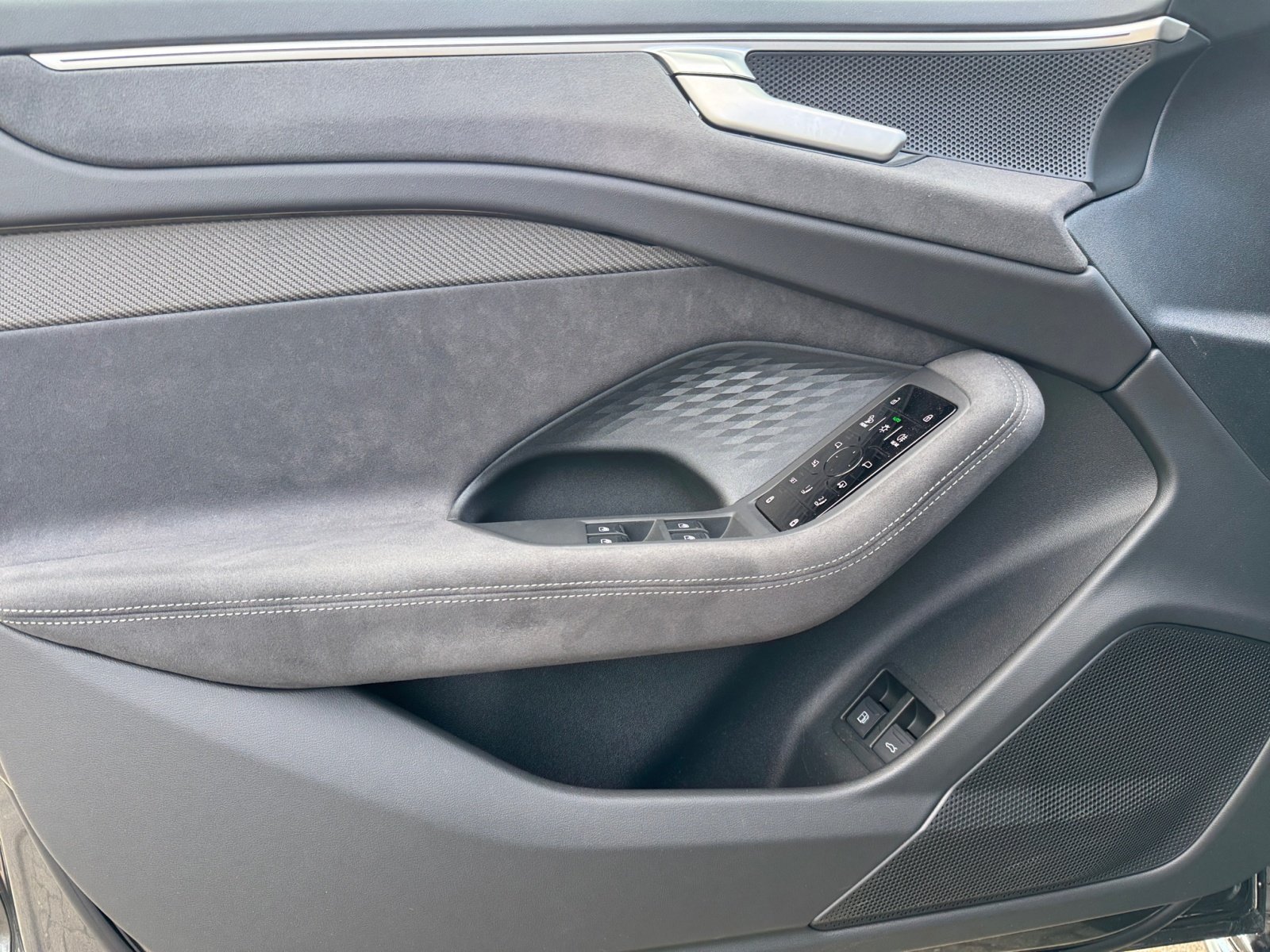 A6 Limousine e-hybrid quatro Edition one S Line