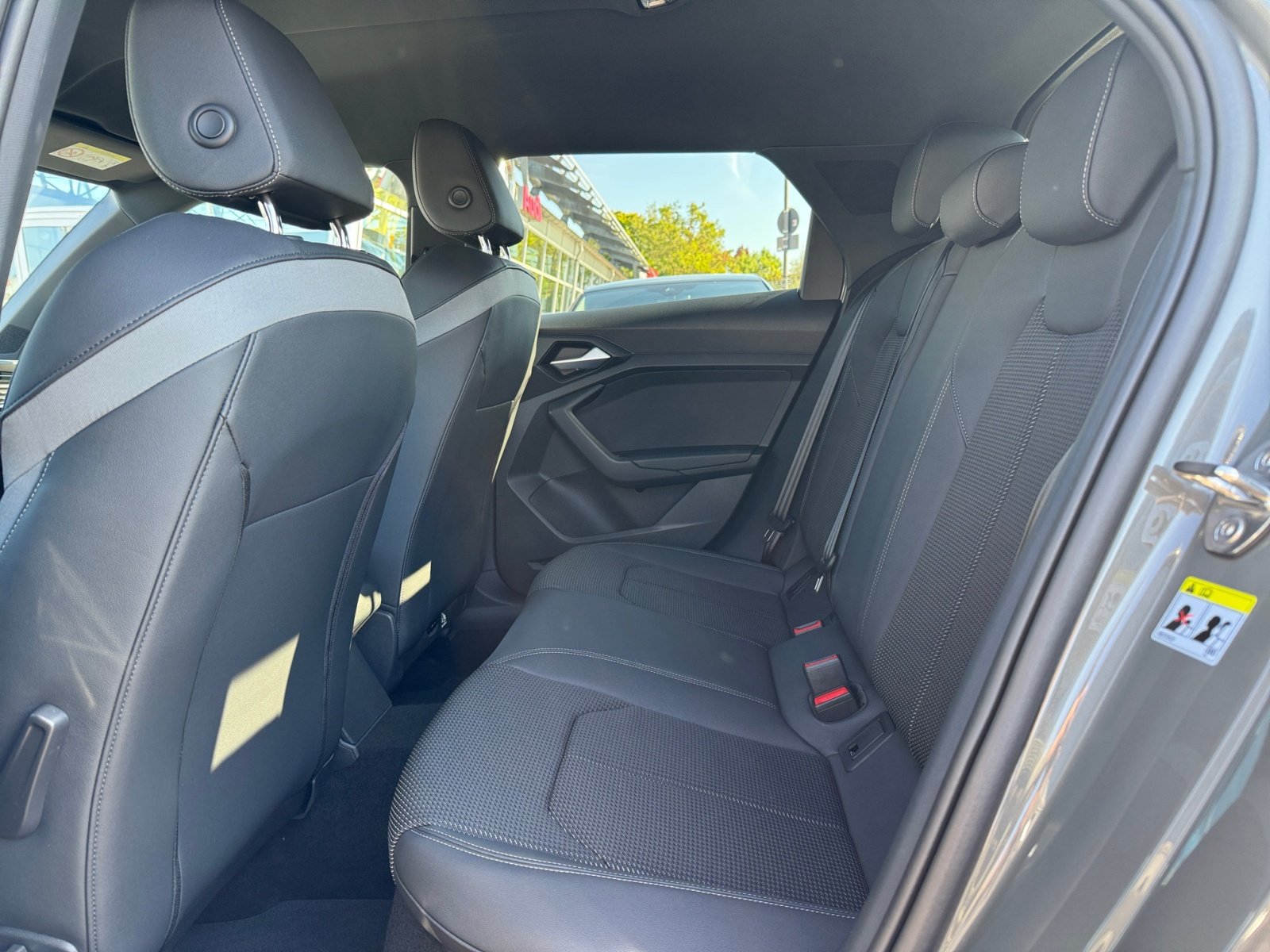 A1 Sportback advanced 30 TFSI S tronic S Line,LM