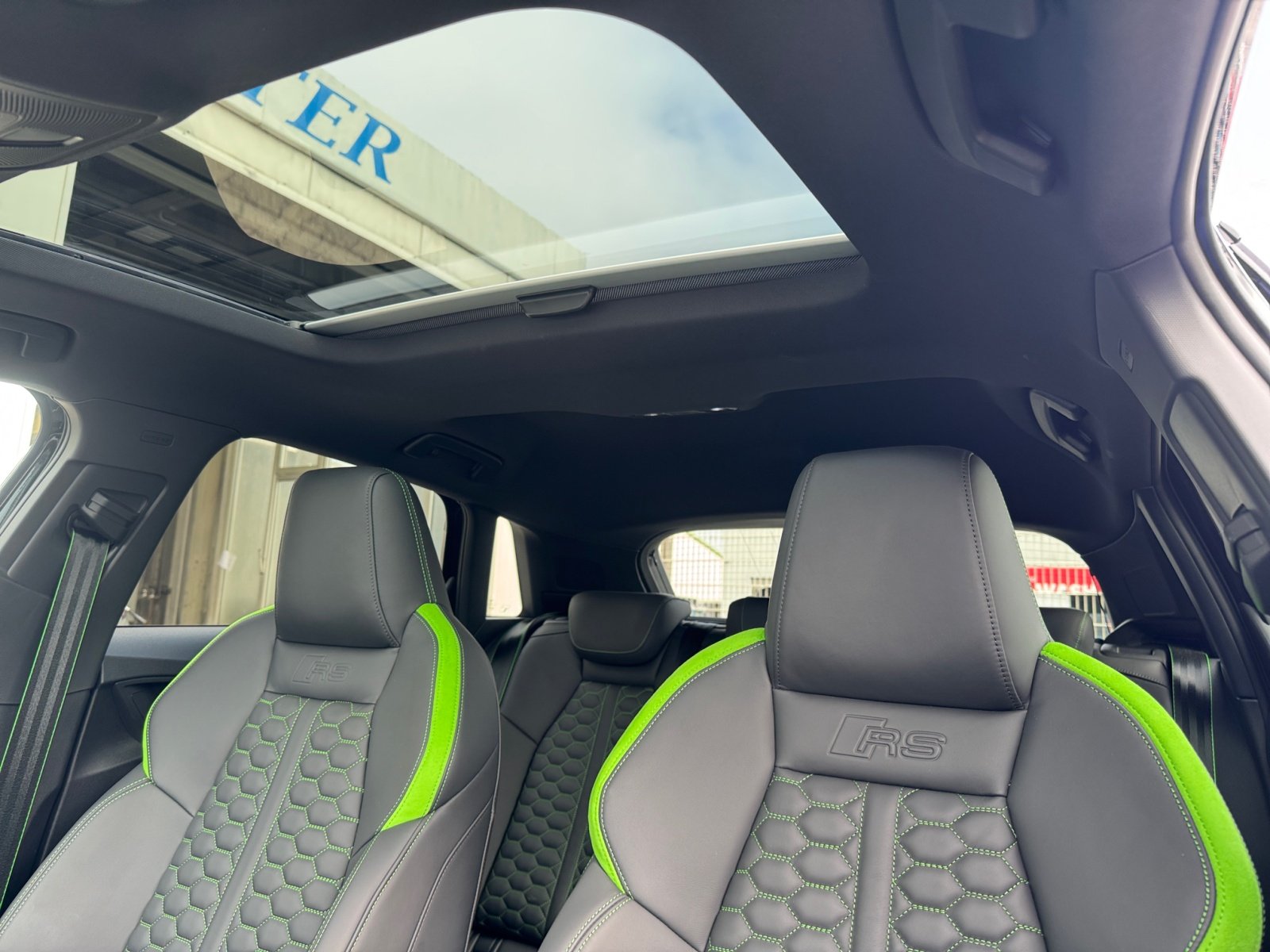 RS3 Sportback quattro S tronic matrix,HUD,Kam.