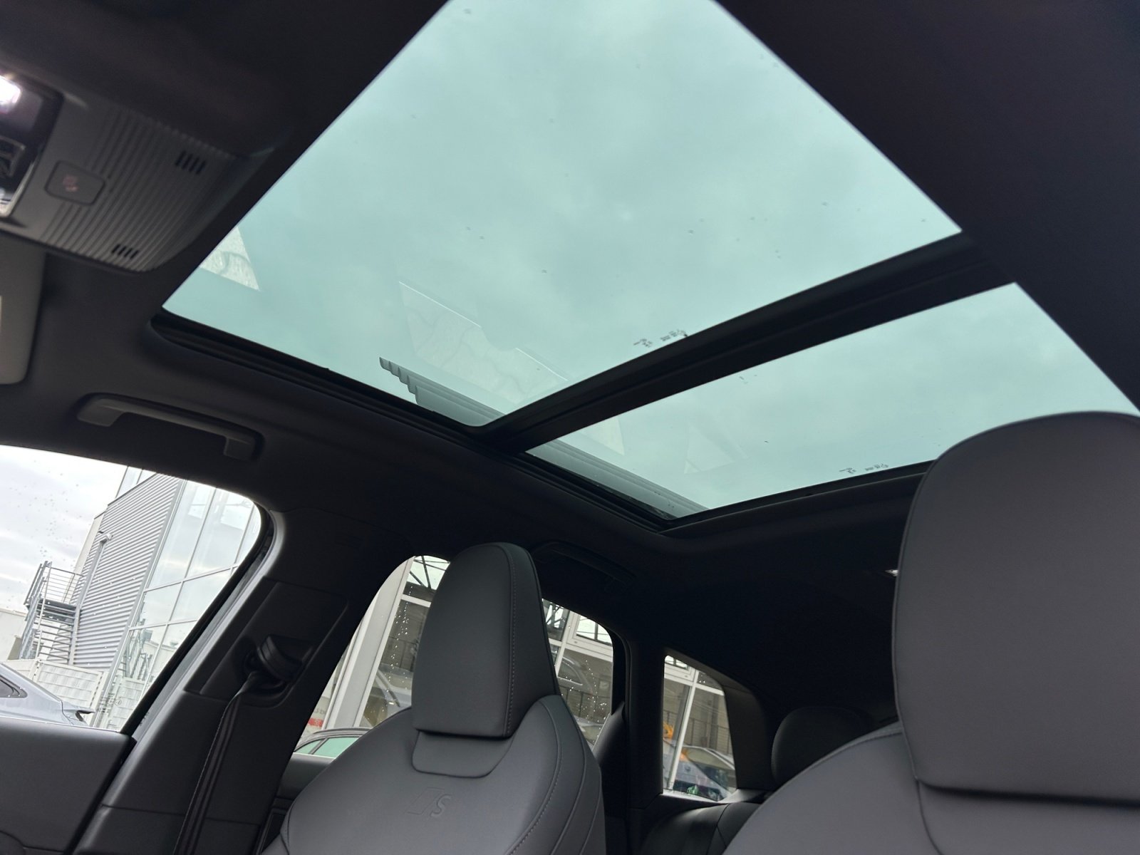 Q3 SUV TFSI S tronic S Line,Kam.,PANO,Virtual,LM