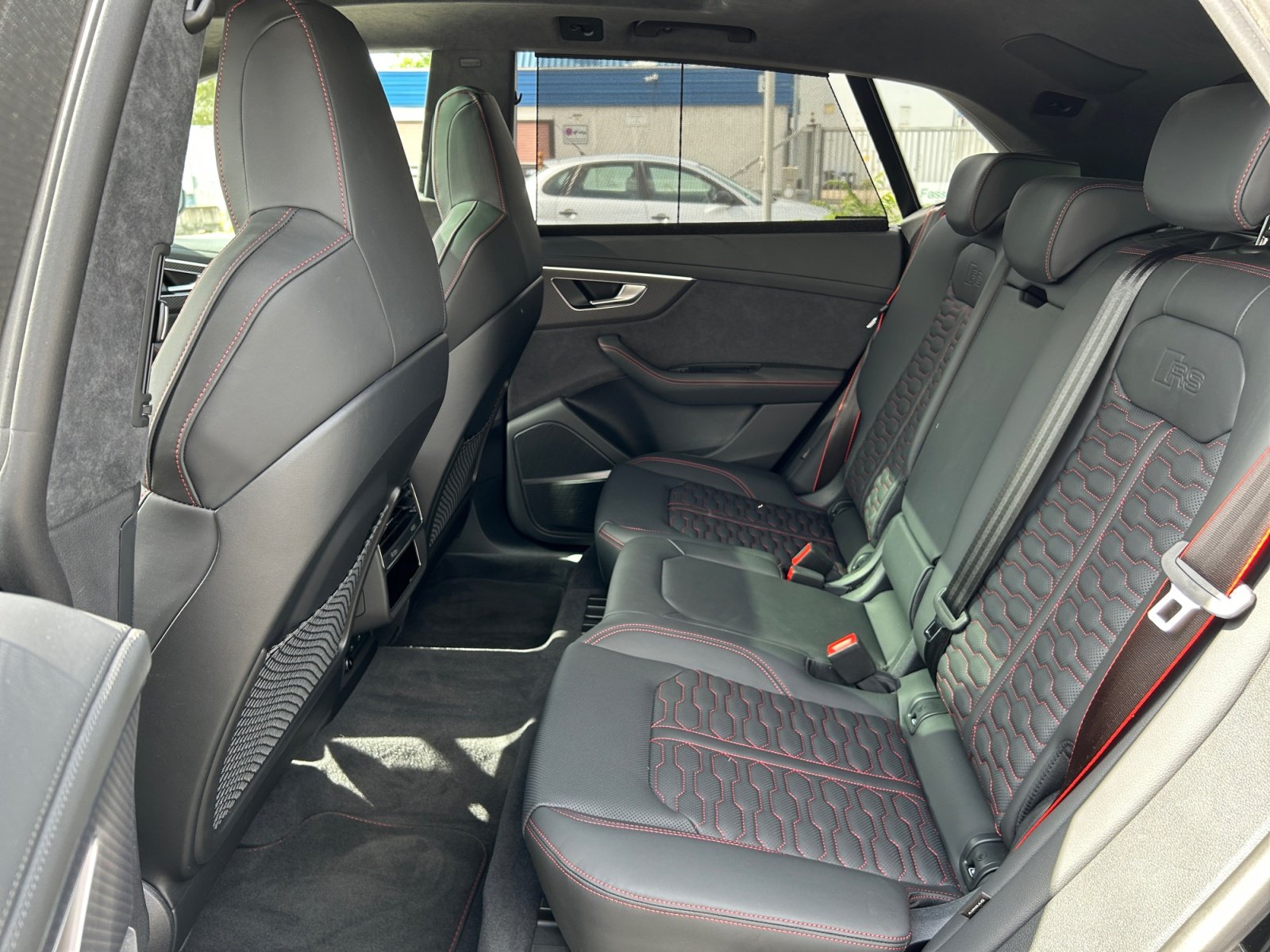 RSQ8 SUV performance matrix,360,HUD,Kam.,Laser