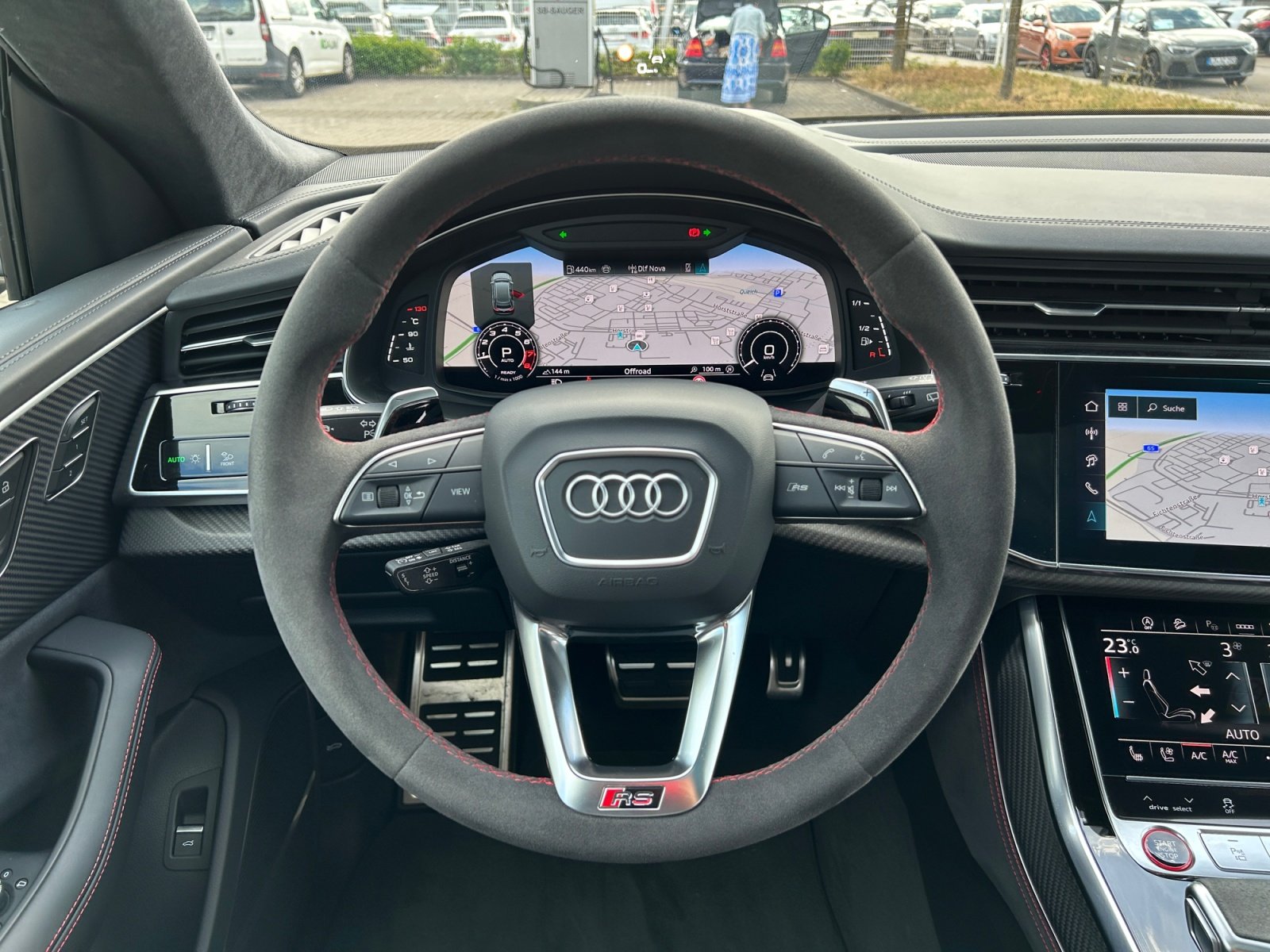 RSQ8 SUV performance matrix,360,HUD,Kam.,Laser