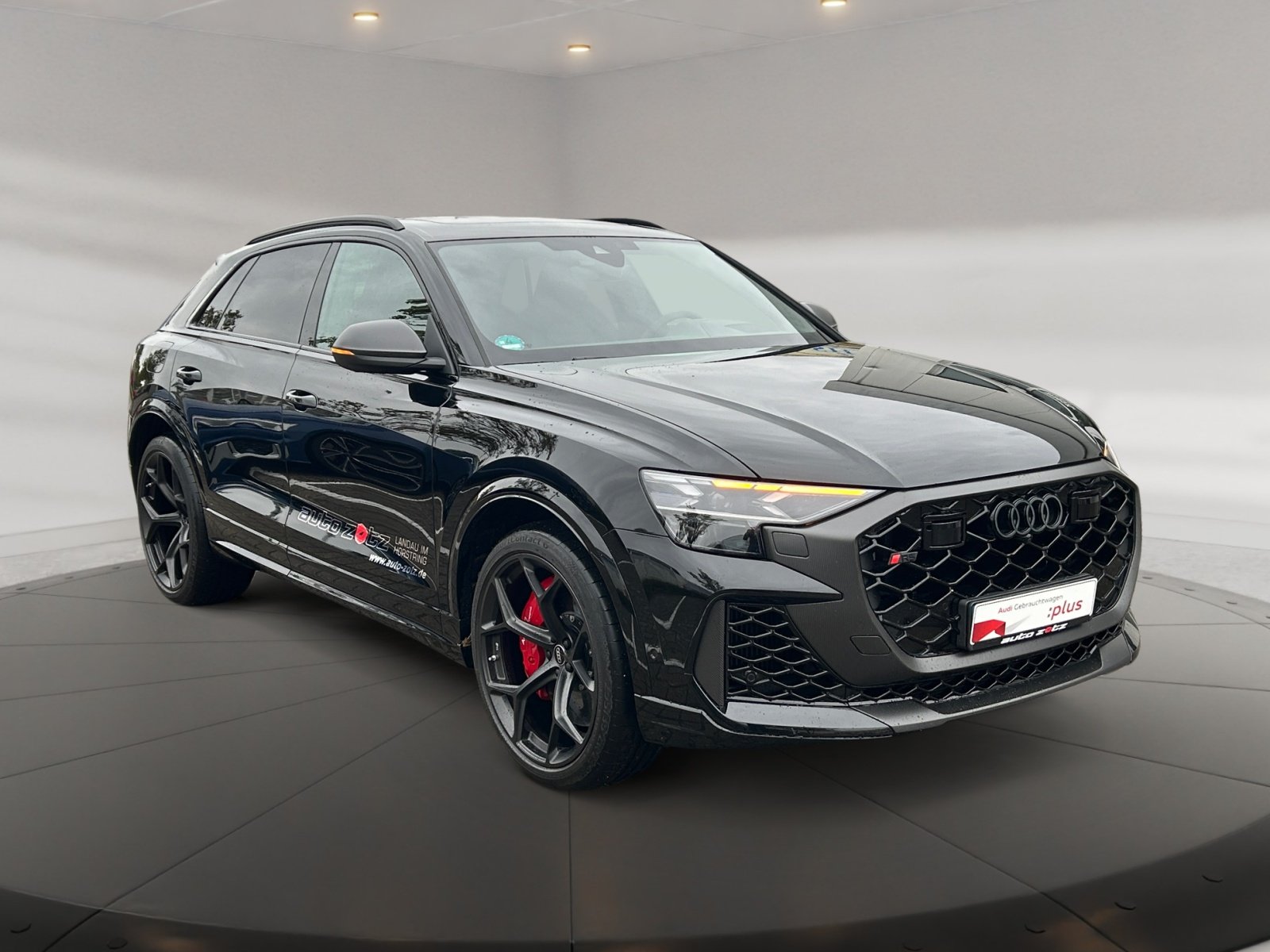 RSQ8 SUV performance matrix,360,HUD,Kam.,Laser