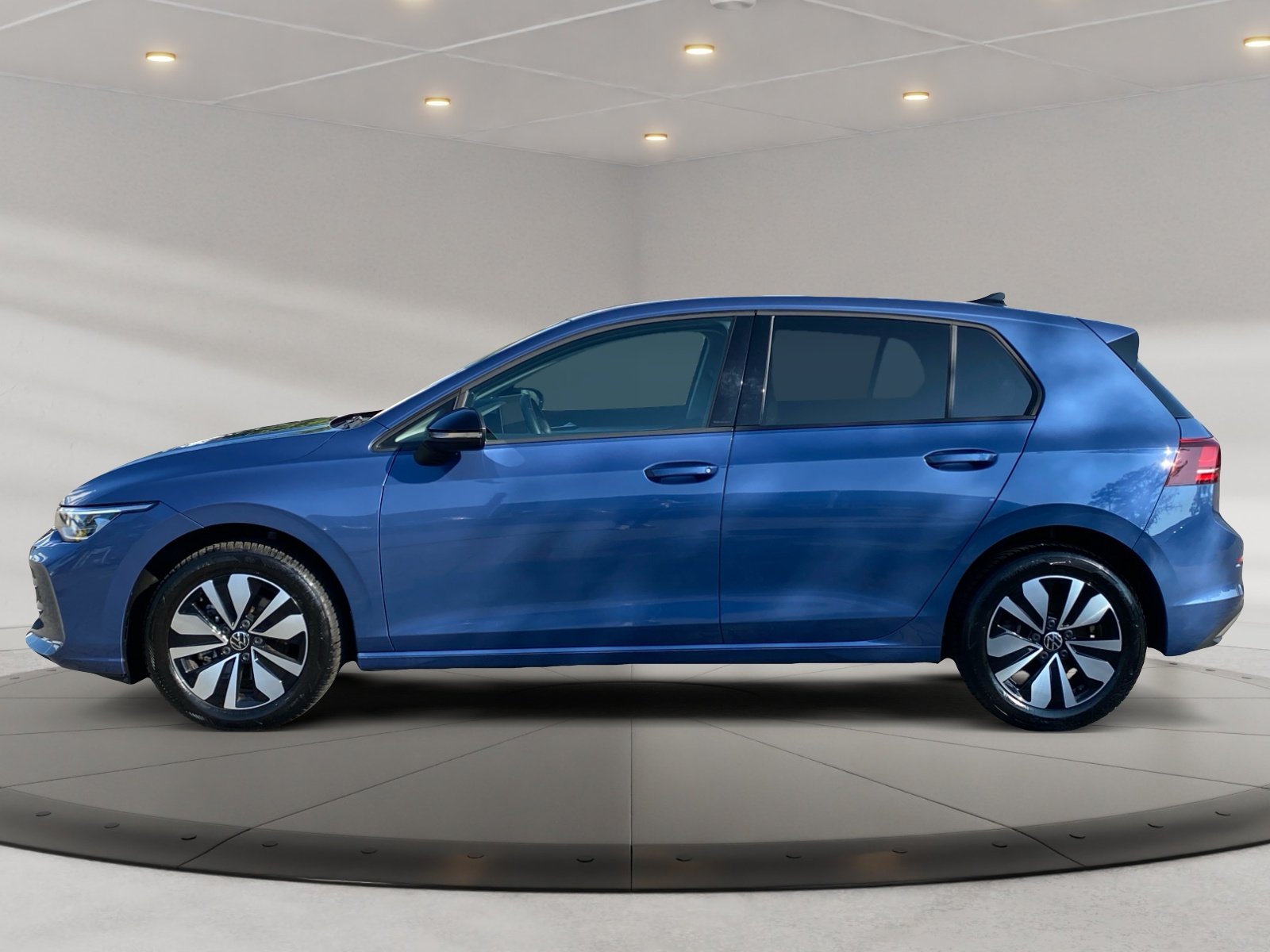 Golf VIII 1.5 eTSI DSG Kam.,PDC,Virtual,ACC,AHK