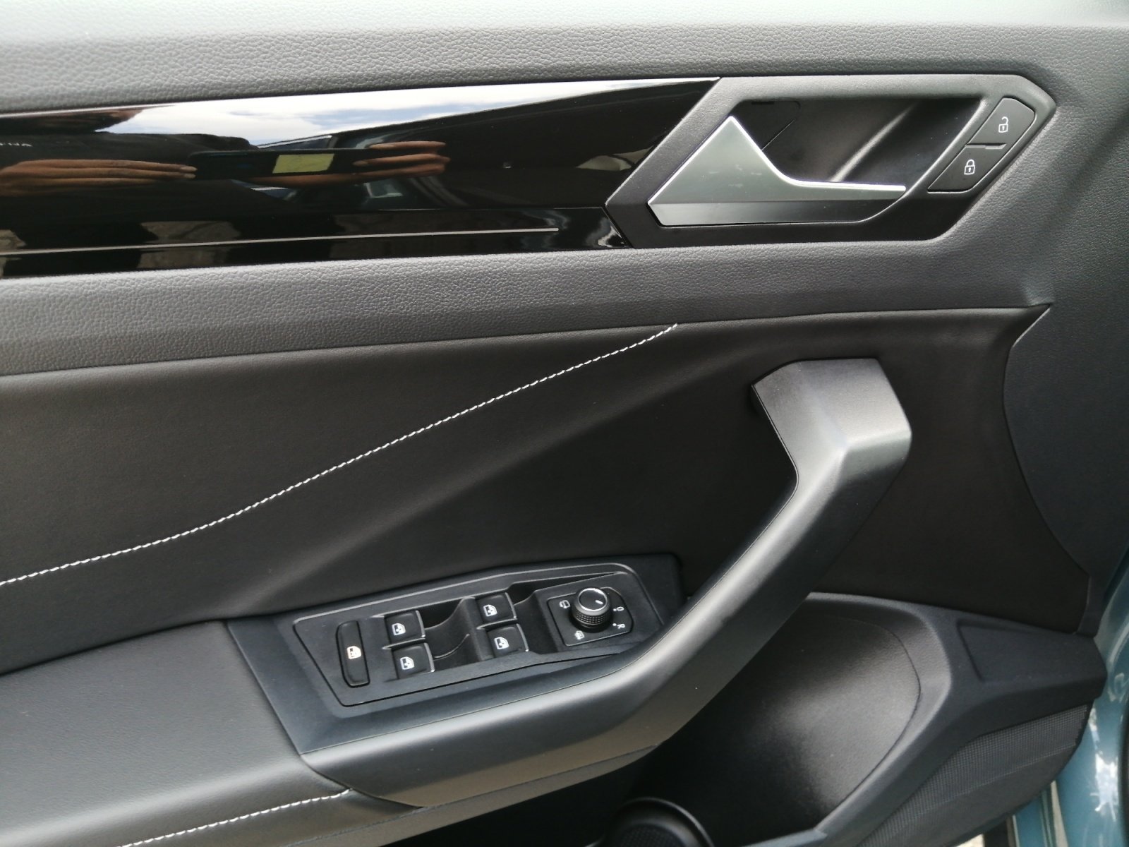 T-Roc R-Line 1.5TSI IQ.Light Business Kam.,PDC