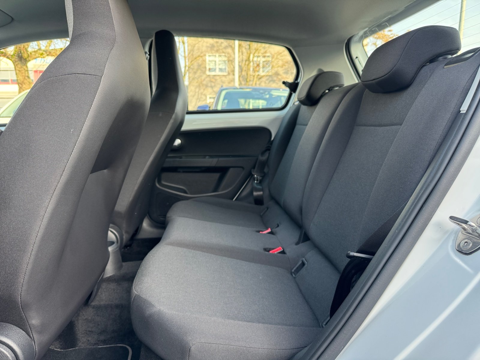 e-up! 61 kW 32.3 kWh 1-Gang-Automatik Kam.,PDC