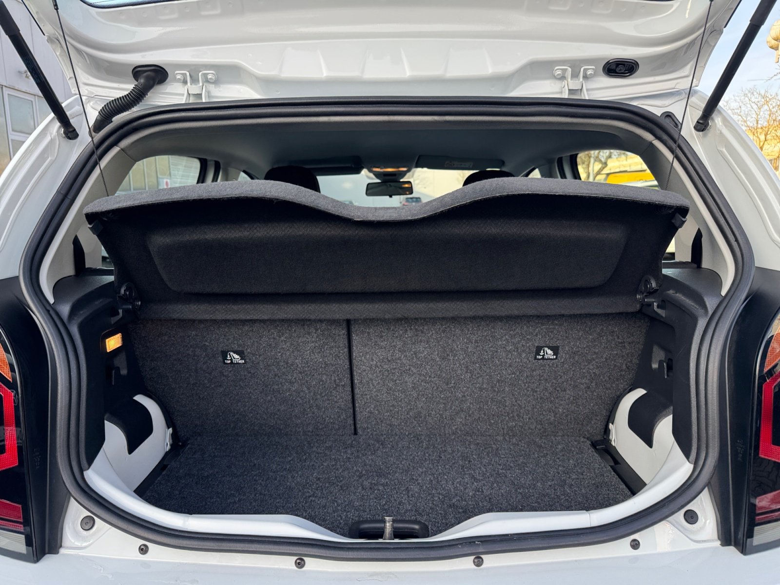 e-up! 61 kW 32.3 kWh 1-Gang-Automatik Kam.,PDC