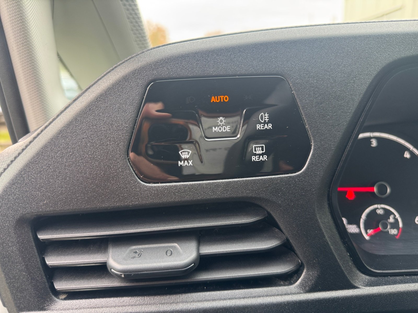 Caddy Cargo 2.0TDI Kasten AHK,SHZ,SoundSys