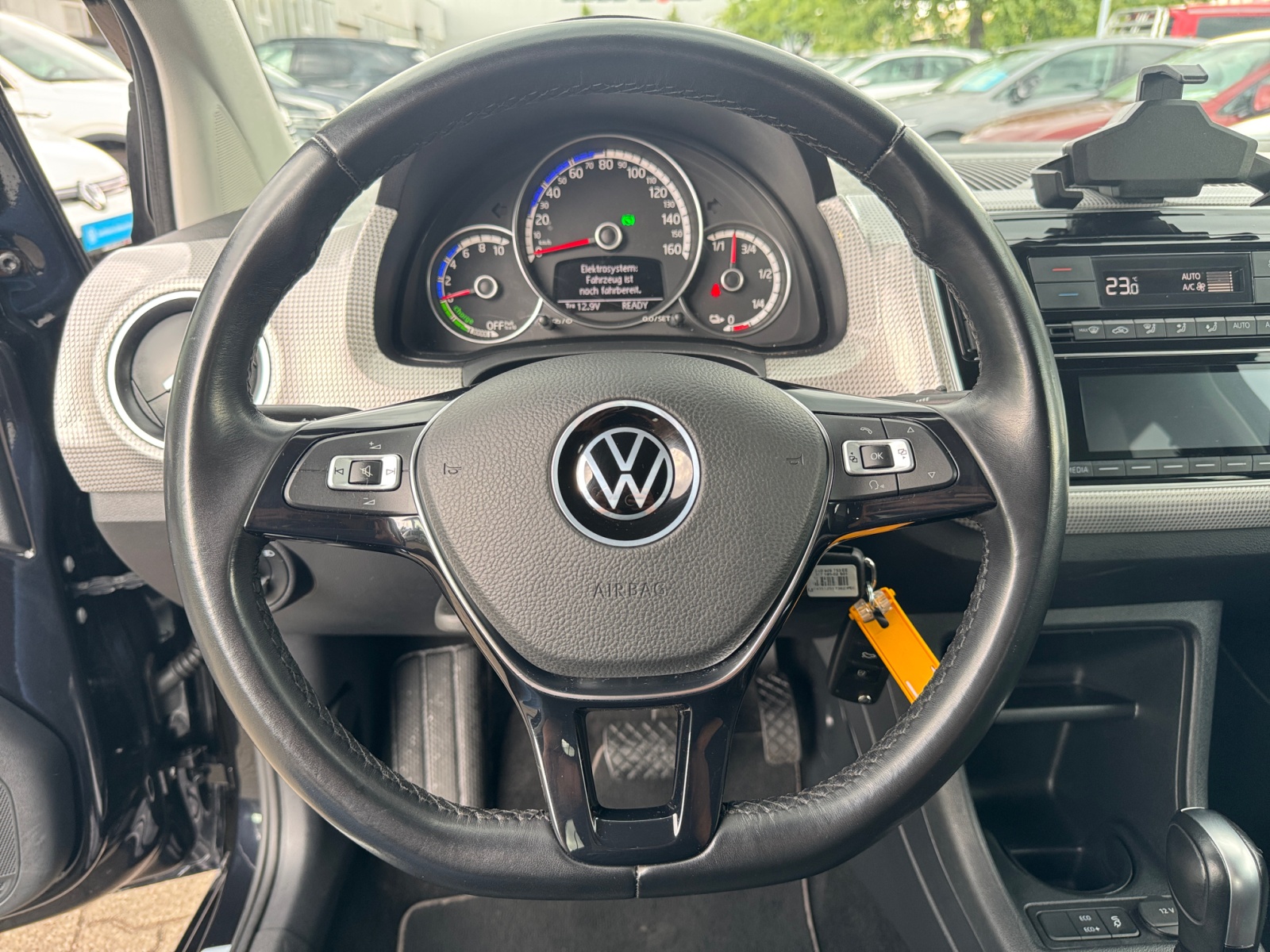 e-up! Style Plus 61 kW 32.3 kWh 1-Gang-Automatik
