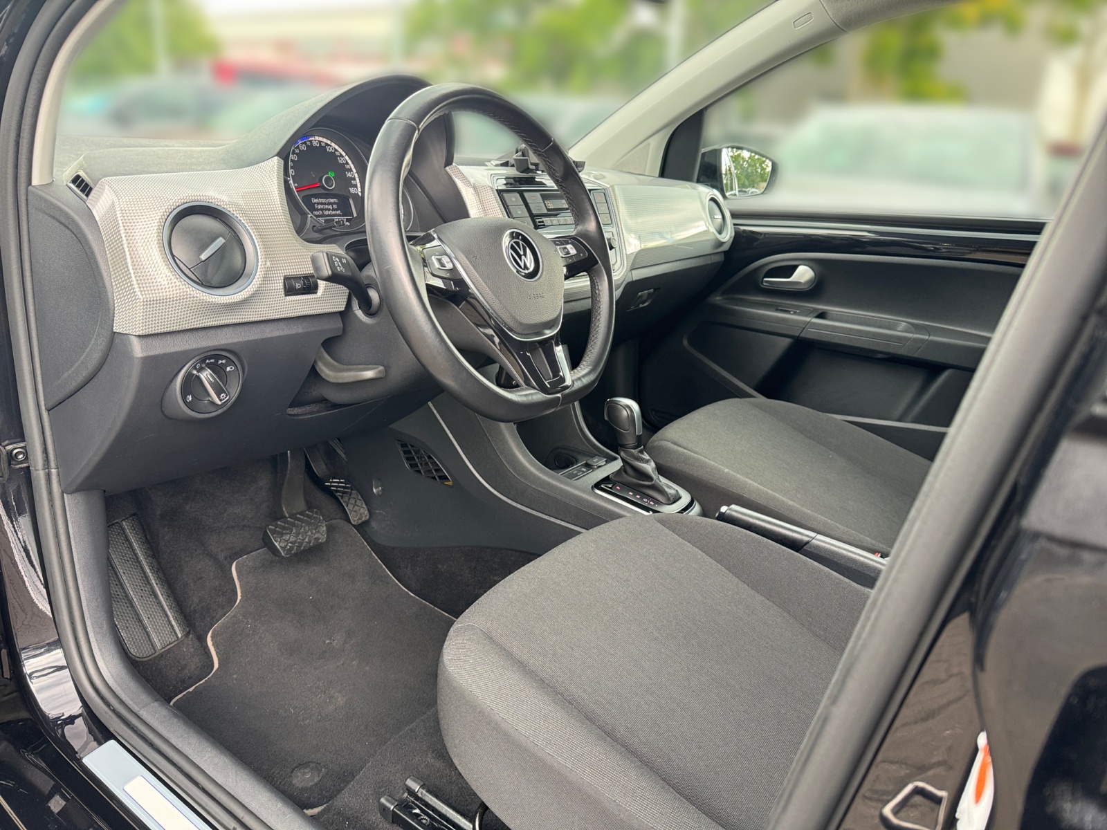 e-up! Style Plus 61 kW 32.3 kWh 1-Gang-Automatik