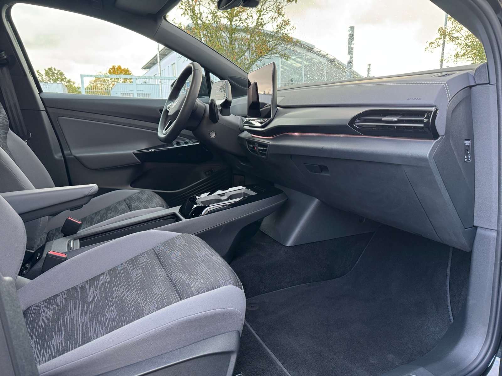 ID.5 PRO 286PS 77 kWh IQ.Light 360,Kam.,PDC,ACC