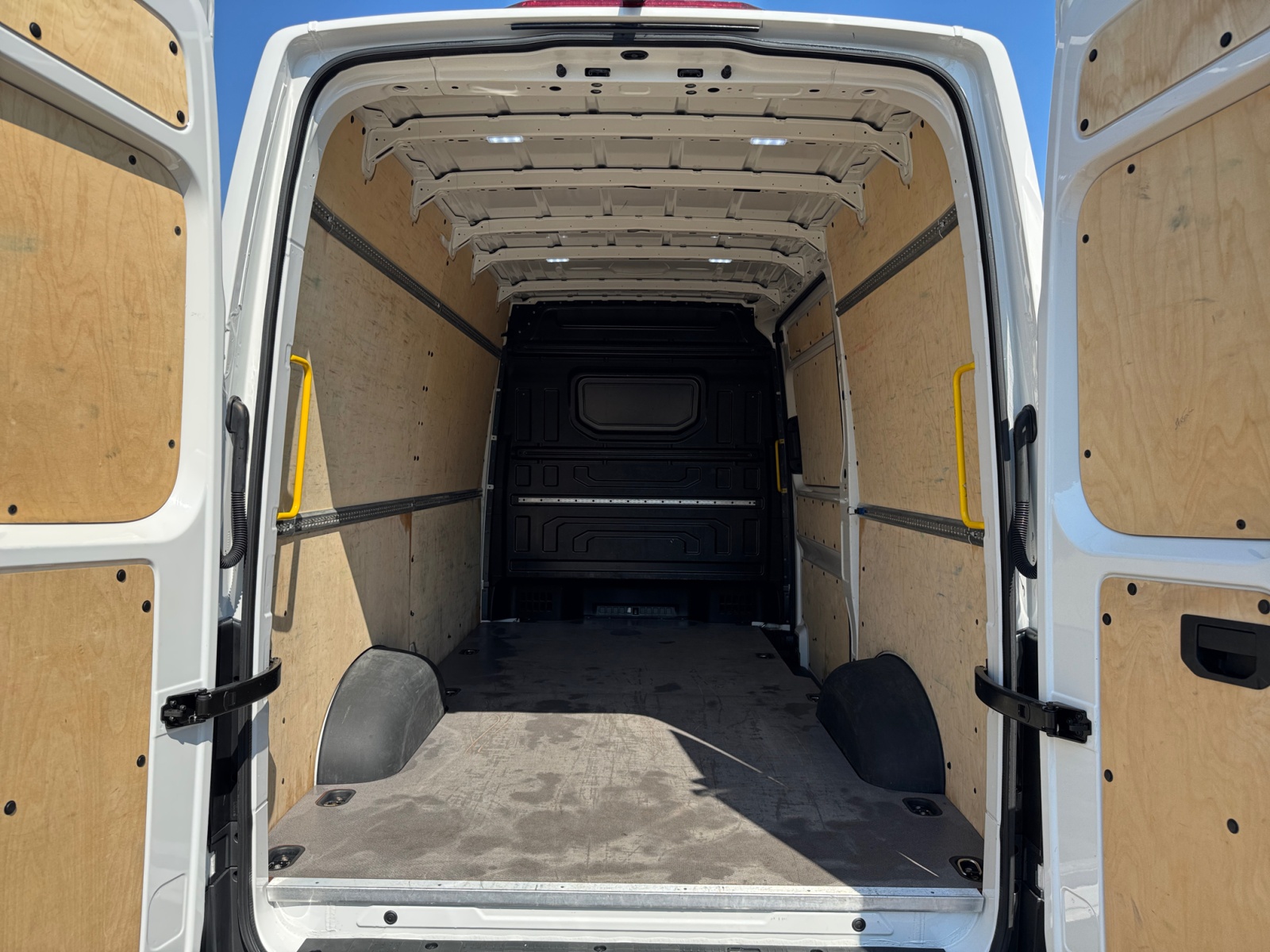 Crafter 35 2.0TDI Kasten MR 130kW Heckantrieb Crafter 35 MR 2.0 TDI EU6 SCR Heckantrieb BMT 130 kW 6