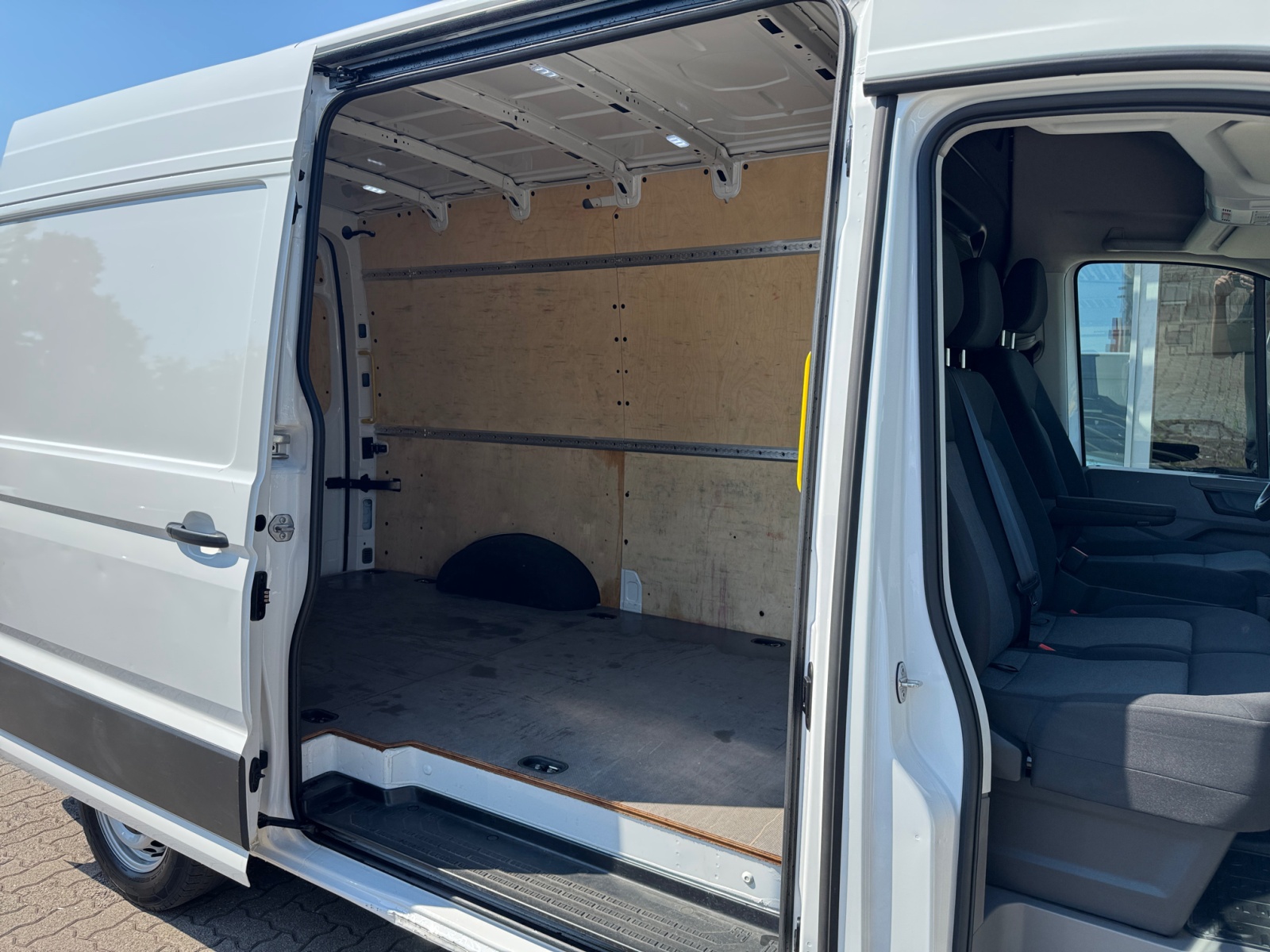 Crafter 35 2.0TDI Kasten MR 130kW Heckantrieb Crafter 35 MR 2.0 TDI EU6 SCR Heckantrieb BMT 130 kW 6