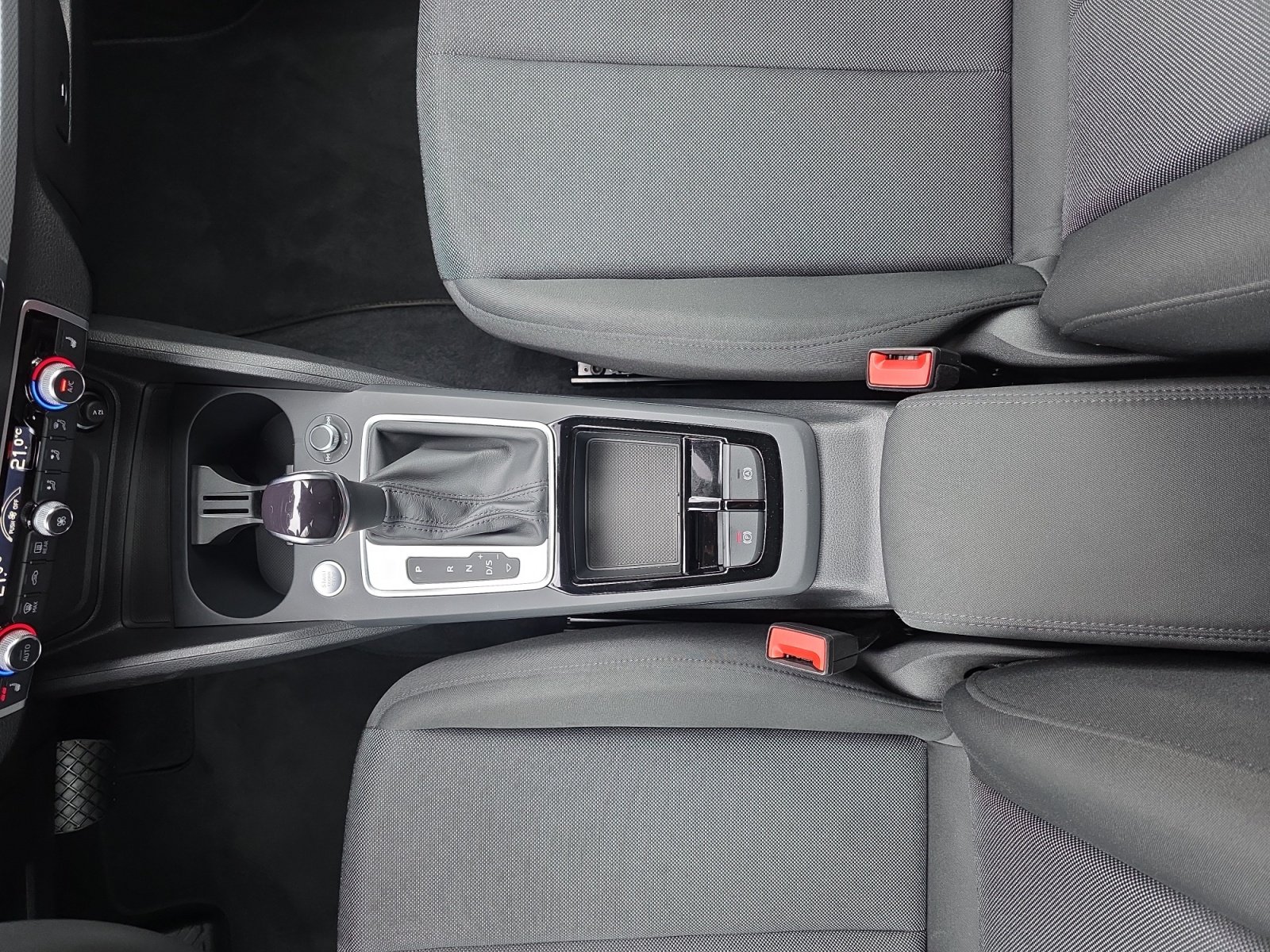 Q2 Advanced 35TFSI S tronic matrix,Kam.,PDC,AHK