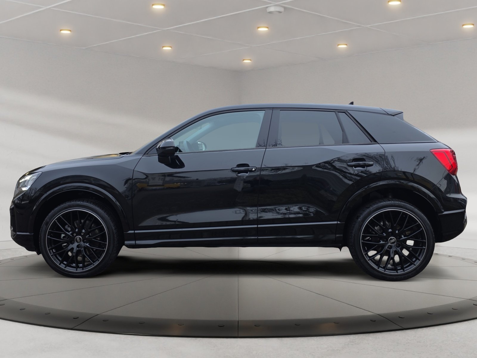 Q2 Advanced 35TFSI S tronic matrix,Kam.,PDC,AHK