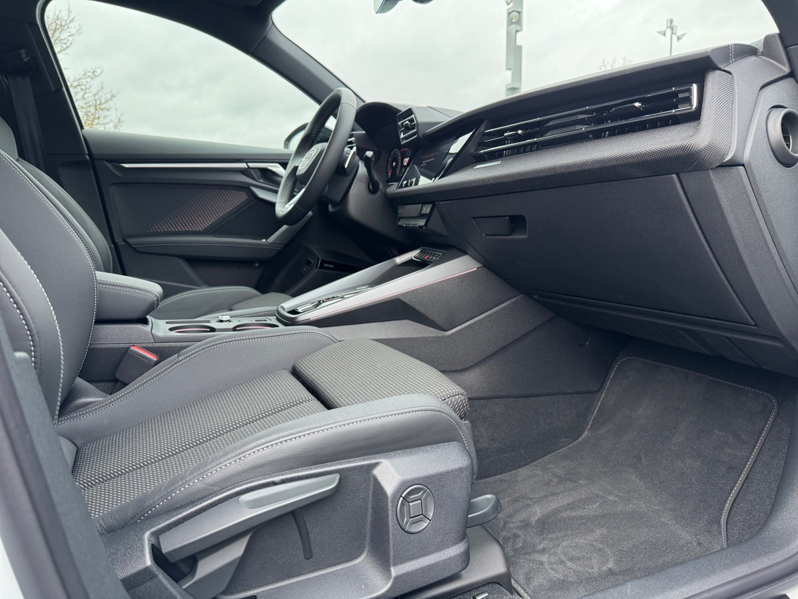 A3 Sportback S line 30 TFSI S tronic S Line,HUD