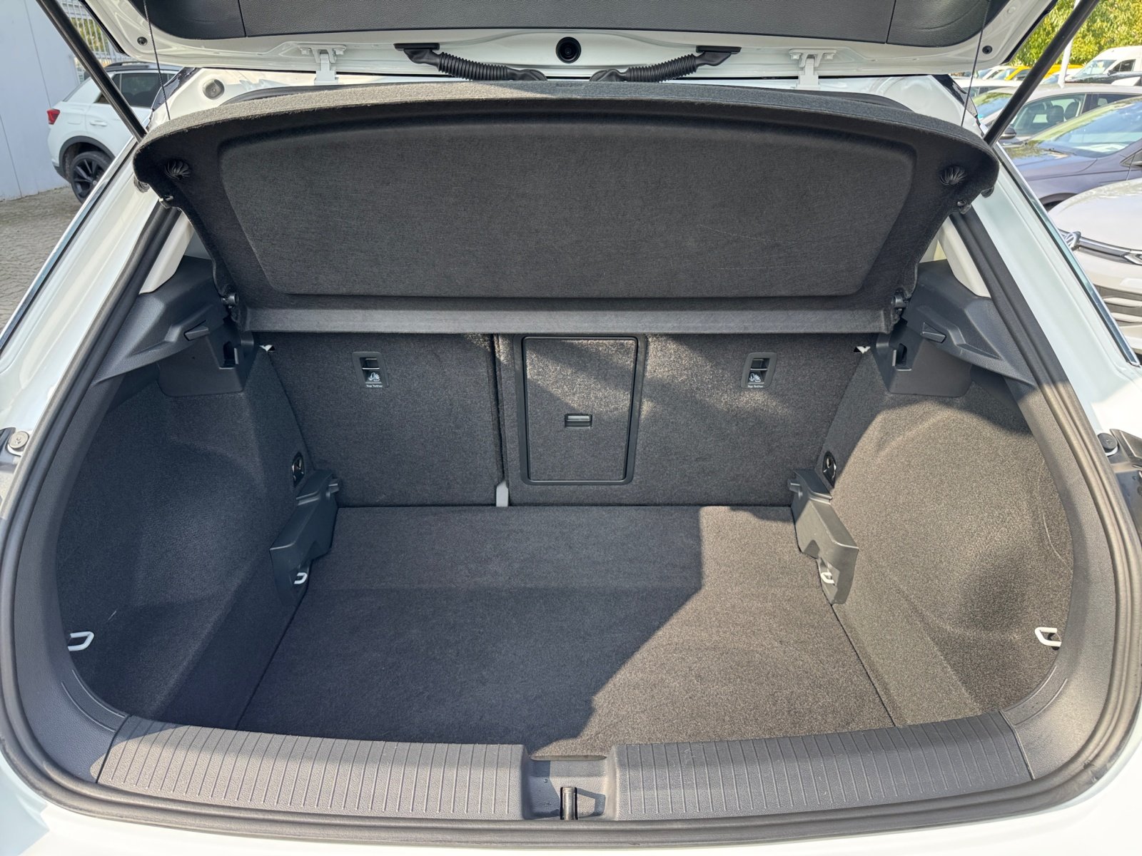 T-ROC 1.0TSI LIFE Kam.,PDC,Virtual,ACC,LED,Navi