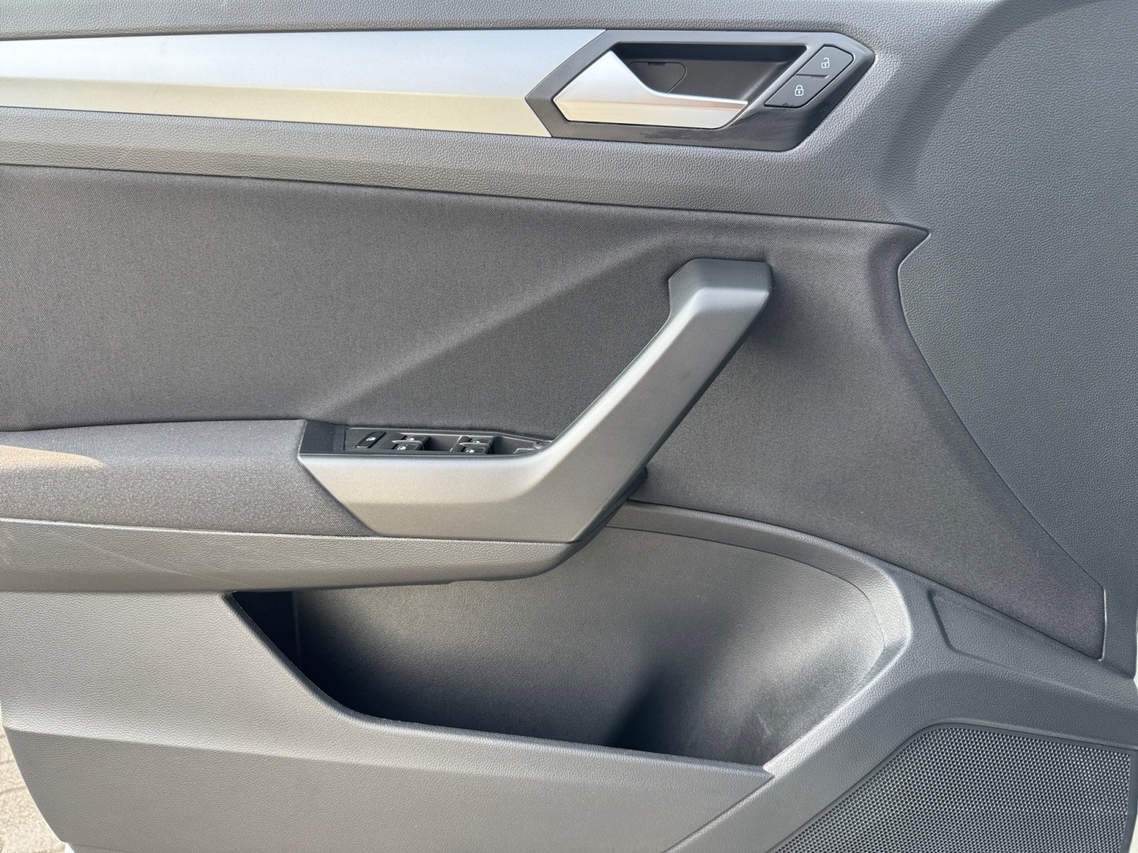 T-ROC 1.0TSI LIFE Kam.,PDC,Virtual,ACC,LED,Navi