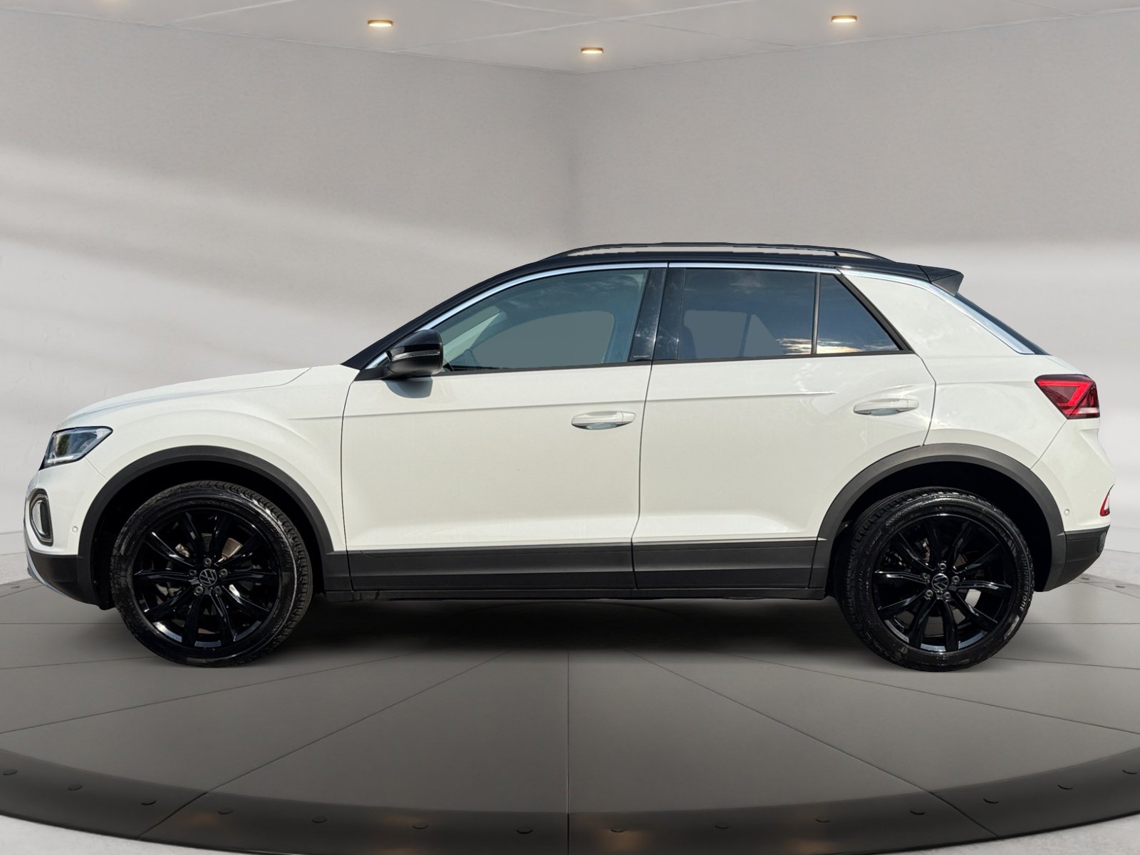 T-ROC 1.0TSI LIFE Kam.,PDC,Virtual,ACC,LED,Navi