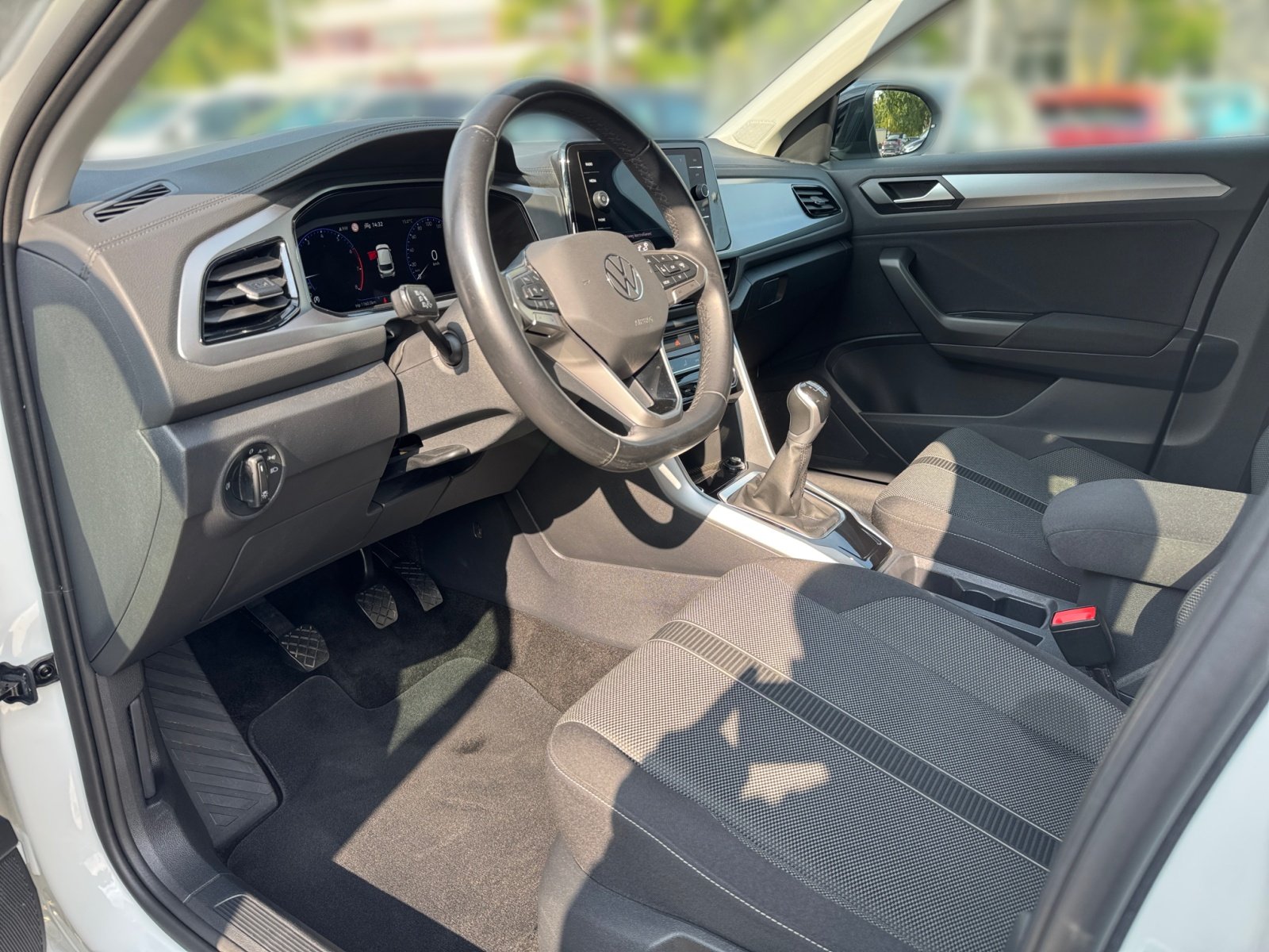 T-ROC 1.0TSI LIFE Kam.,PDC,Virtual,ACC,LED,Navi