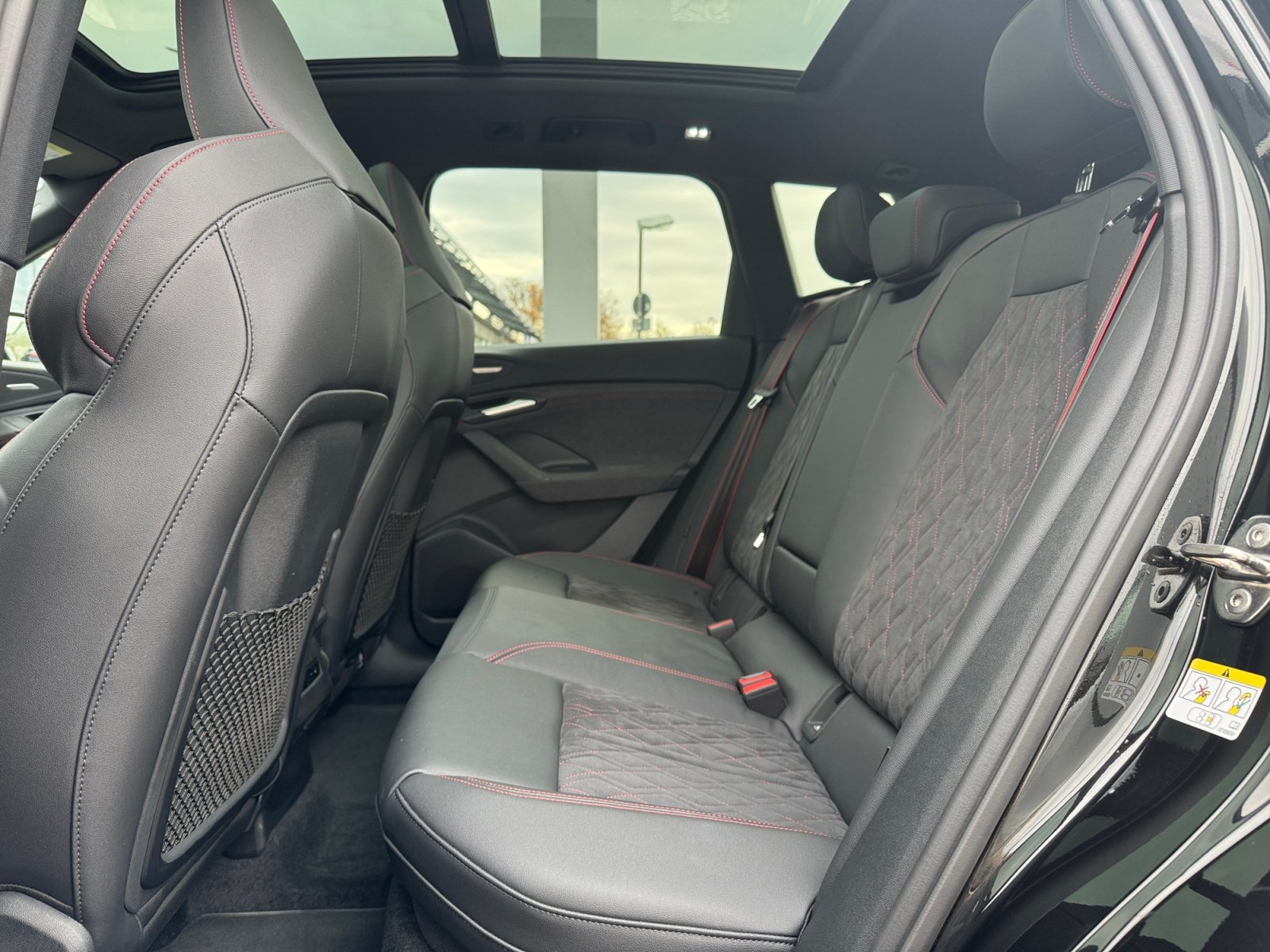 Q6 e-tron quattro 285 kW BO,S Line,360,HUD,Kam.