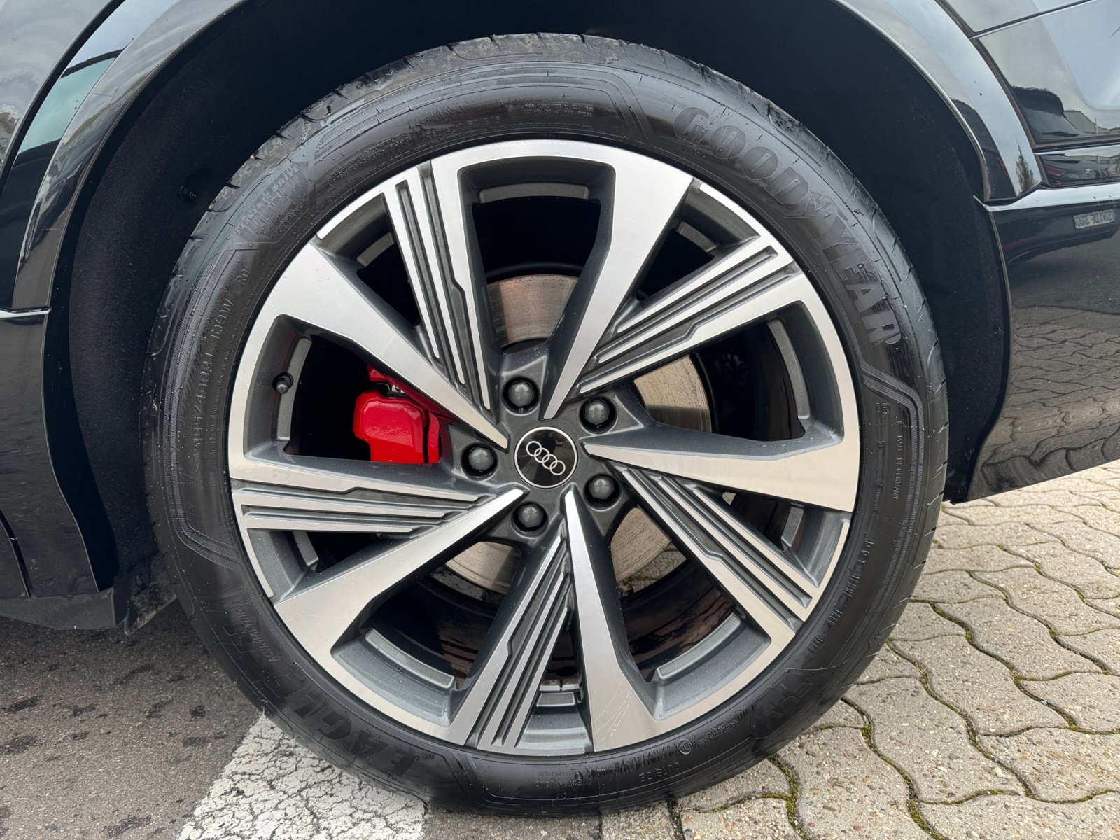 Q6 e-tron quattro 285 kW BO,S Line,360,HUD,Kam.