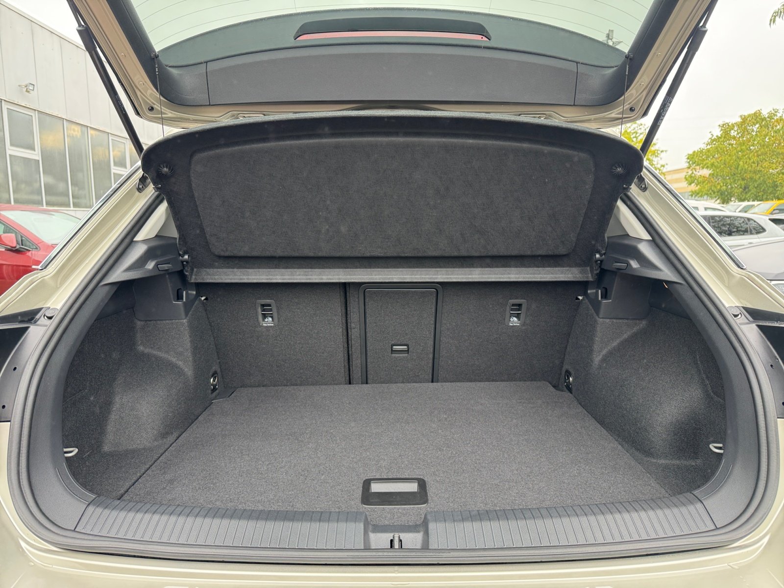 T-ROC 1.5TSI MOVE DSG KAM Kam.,PDC,Virtual,ACC
