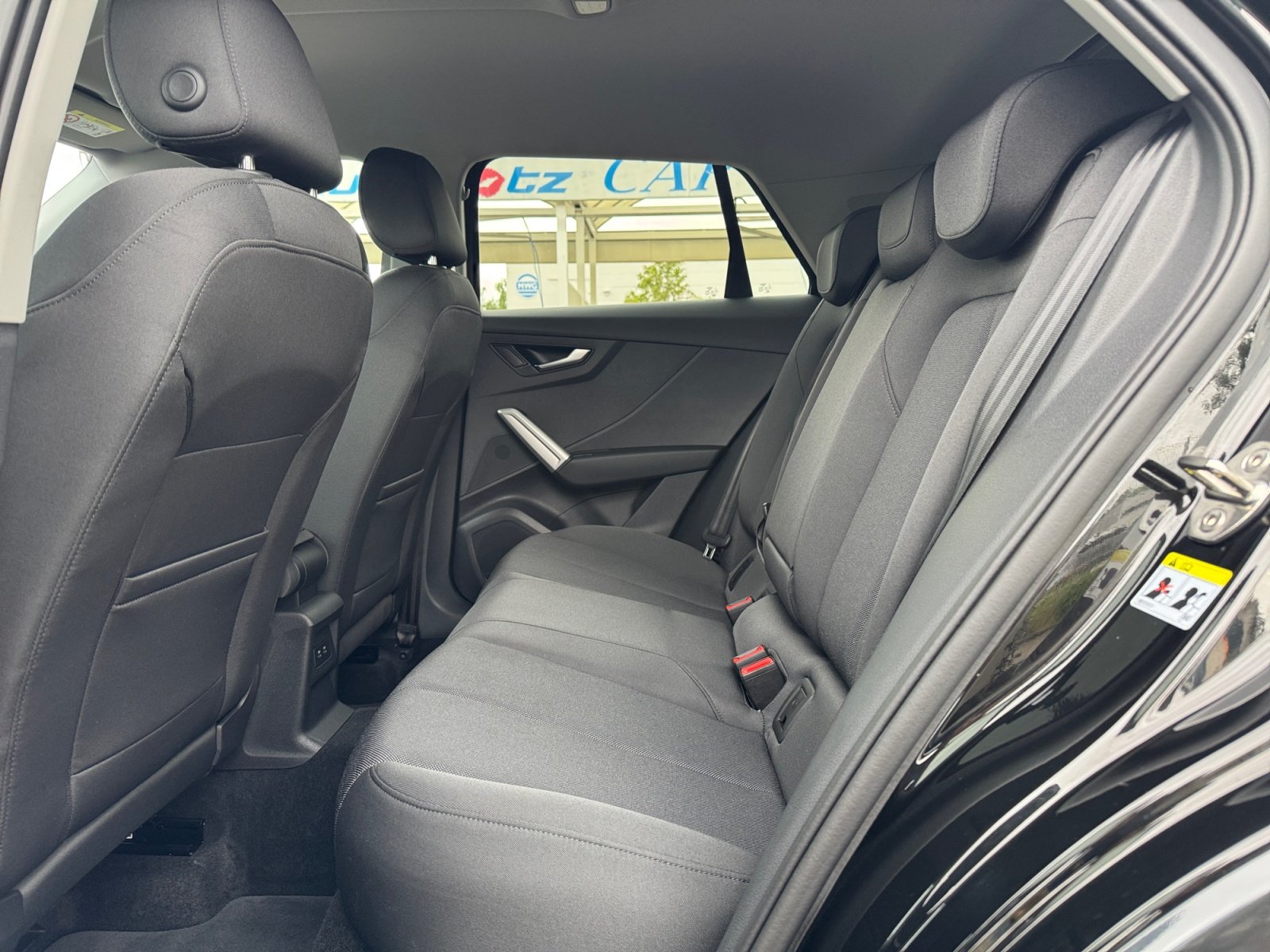 Q2 Advanced 35 TFSI S tronic matrix,Kam.,PDC,AHK