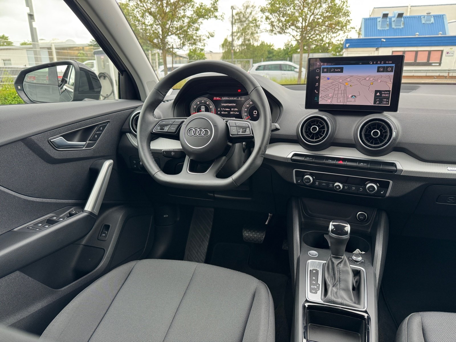 Q2 Advanced 35 TFSI S tronic matrix,Kam.,PDC,AHK