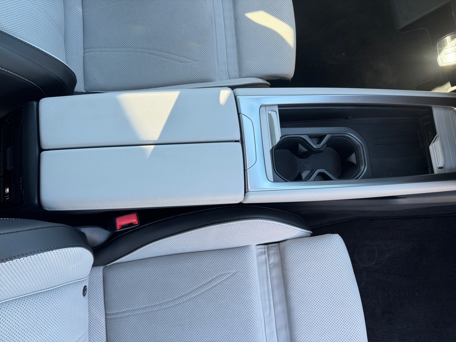 ID.7 Tourer Pro 77 kWh 1-Gang-Automatik 360,HUD