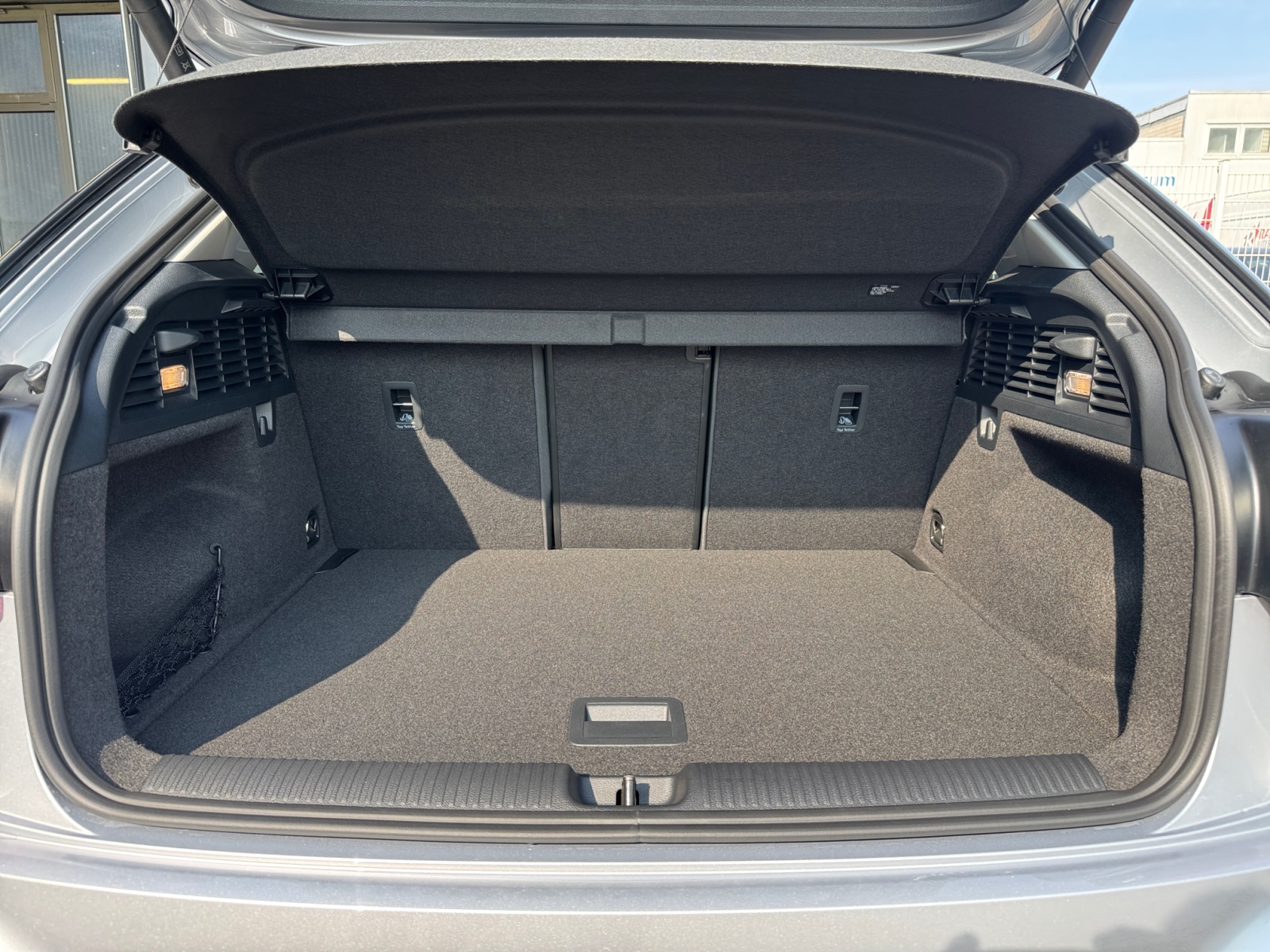 Q2 advanced 35 TFSI 110(150)  S tronic matrix,LM