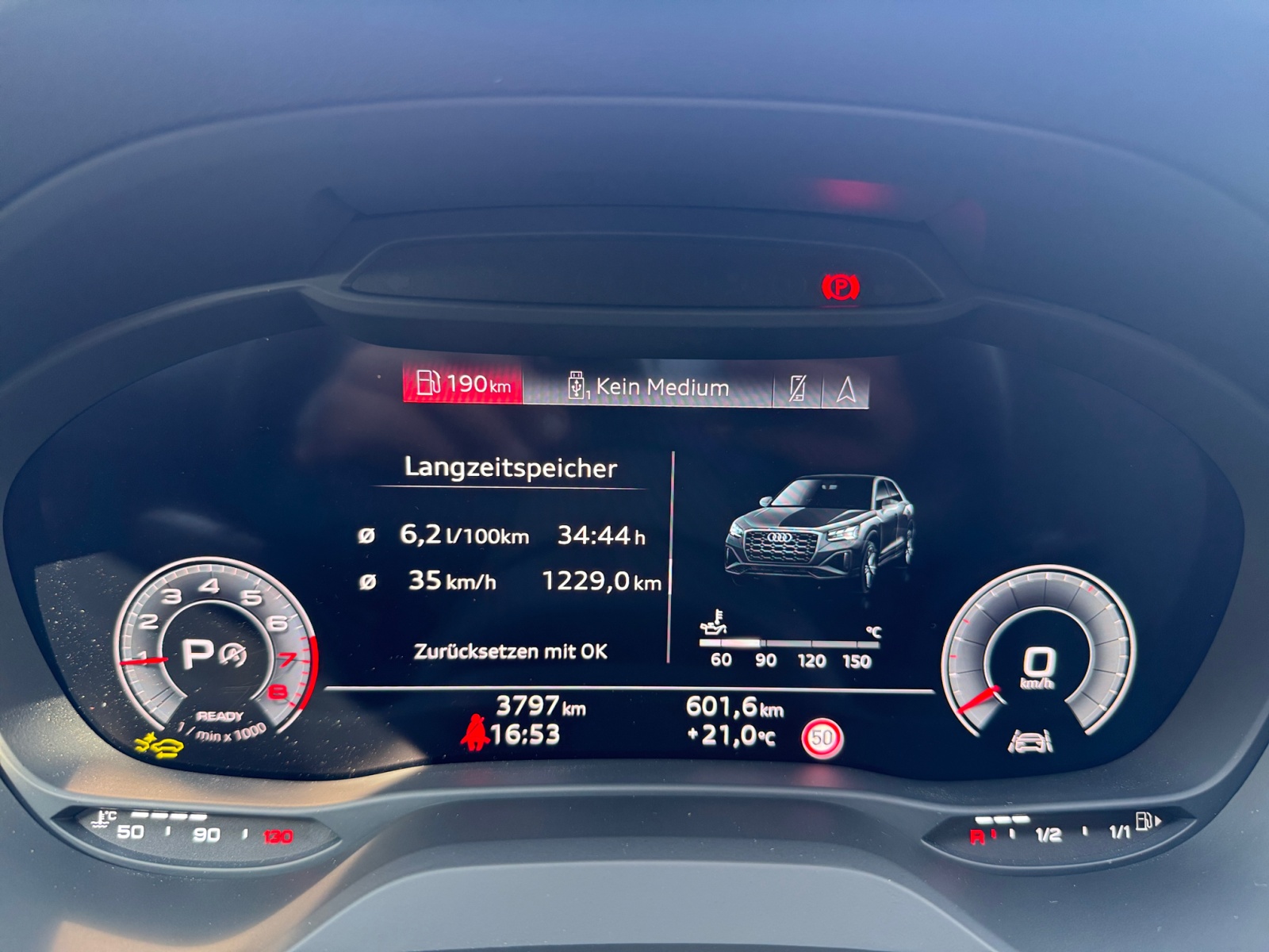 Q2 advanced 35 TFSI 110(150)  S tronic matrix,LM