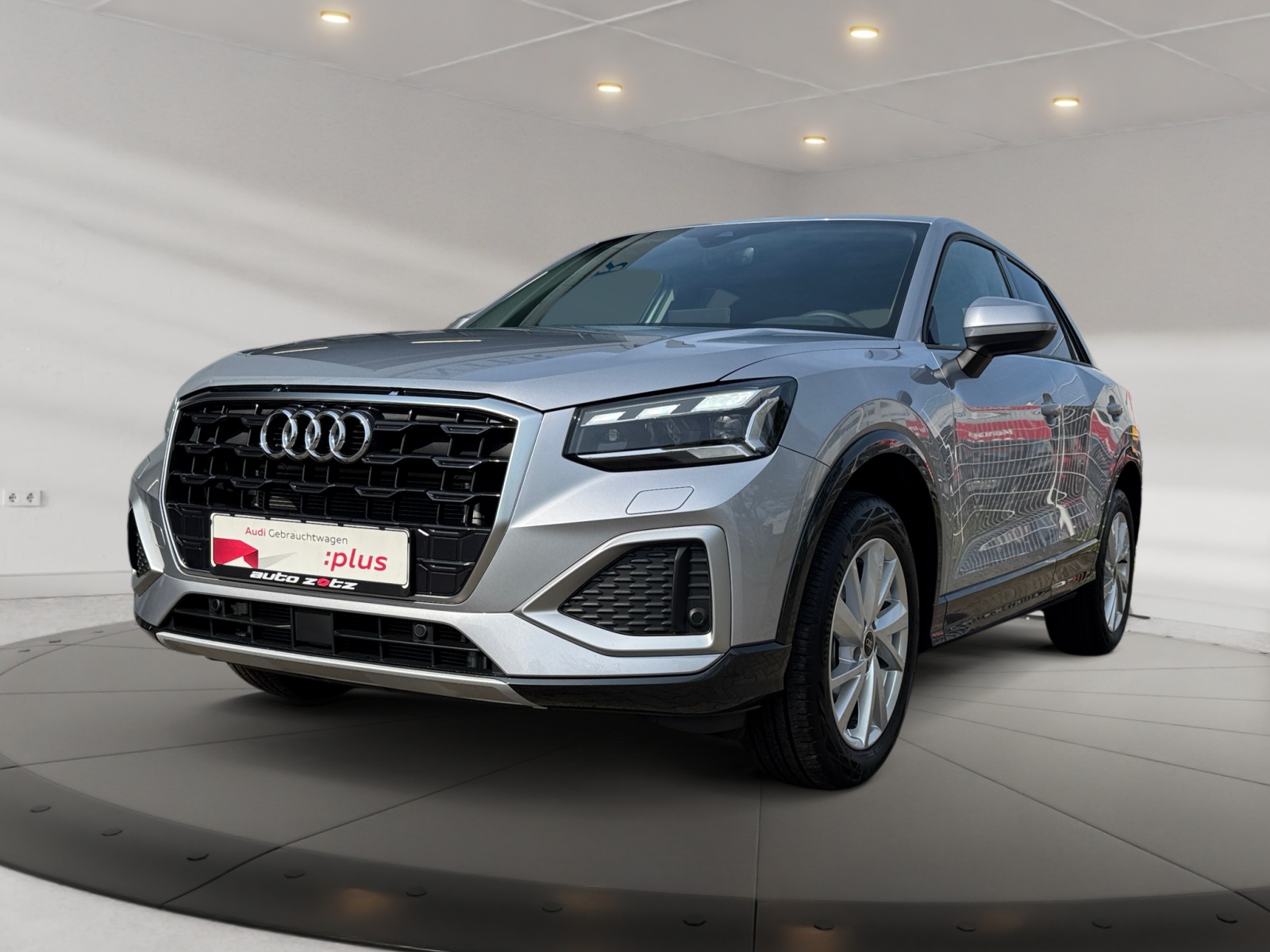 Q2 advanced 35 TFSI 110(150)  S tronic matrix,LM