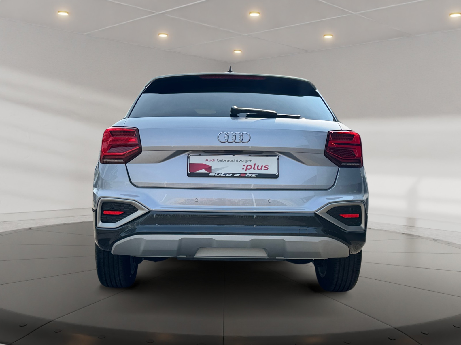 Q2 advanced 35 TFSI 110(150)  S tronic matrix,LM