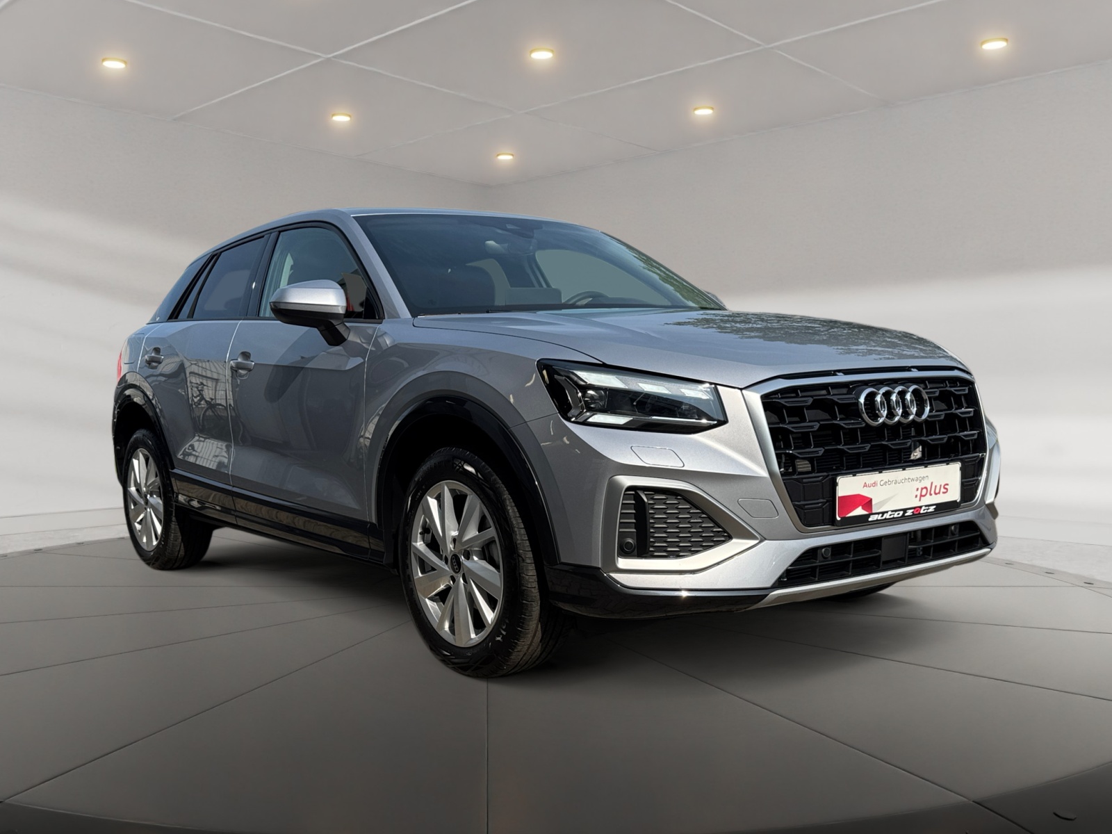 Q2 advanced 35 TFSI 110(150)  S tronic matrix,LM