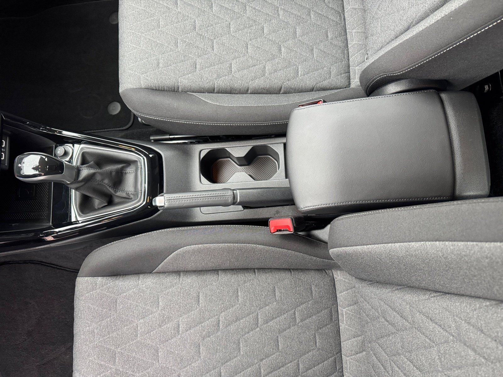 T-Cross Life 1.0 l TSI OPF 116 P) 7-Gang-DSG PDC