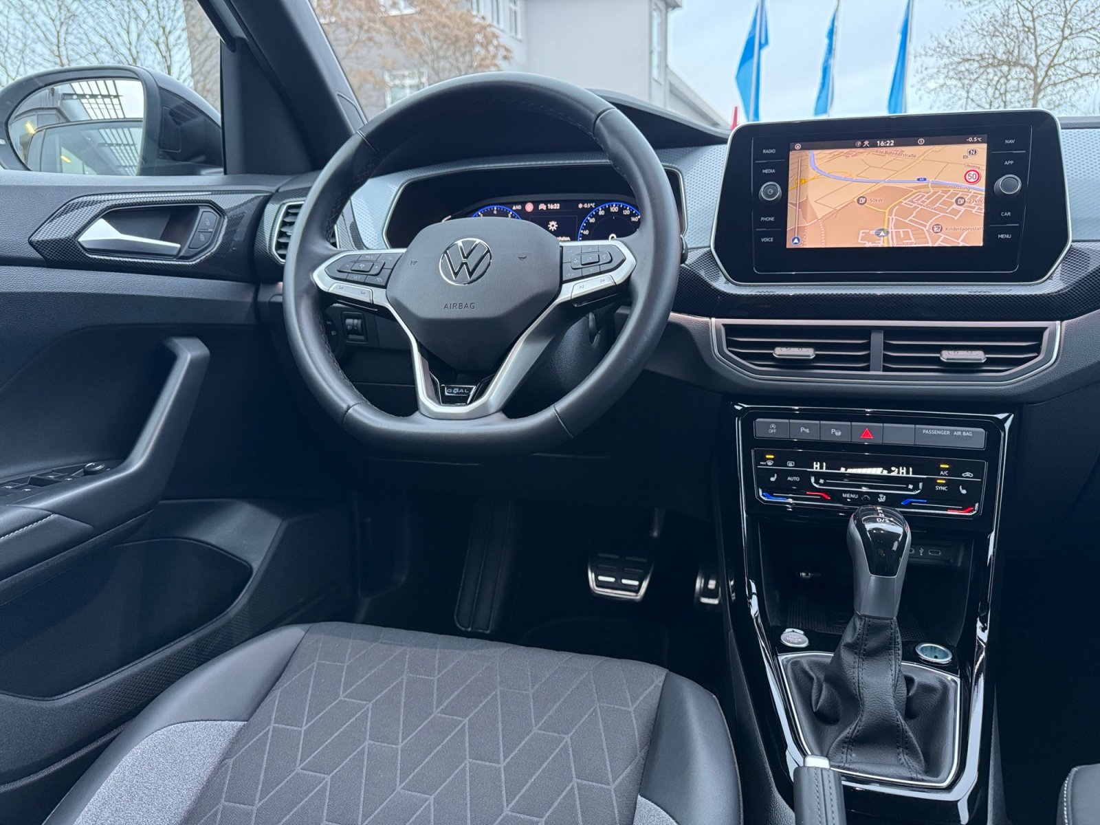 T-Cross 1.5TSI GOAL TRAVELASSIST DSG Kam.,PDC,LM