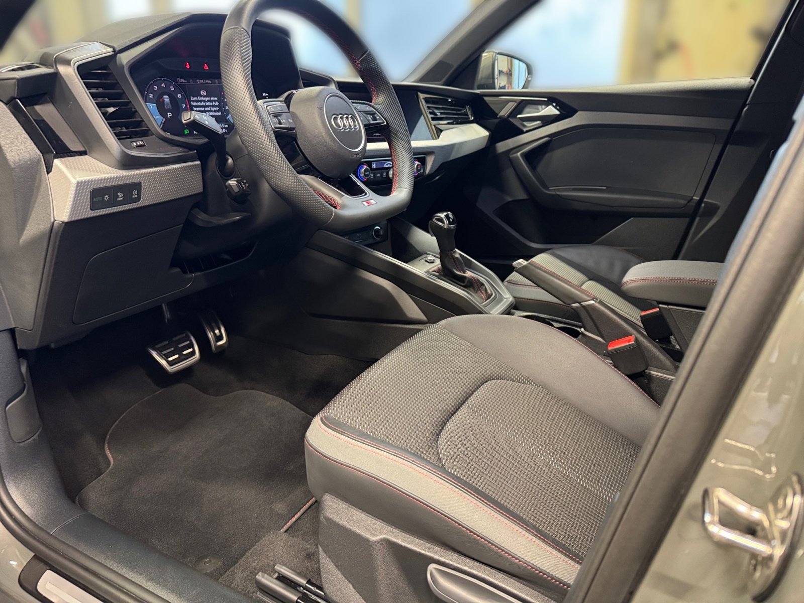 A1 Sportback S line 35 TFSI S tronic S Line,PDC