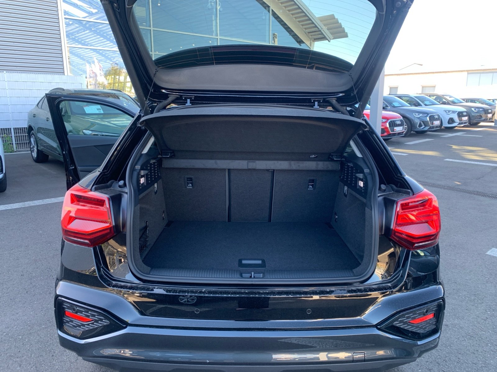 Q2 avanced 35 TFSI S tronic matrix,Kam.,PDC,AHK