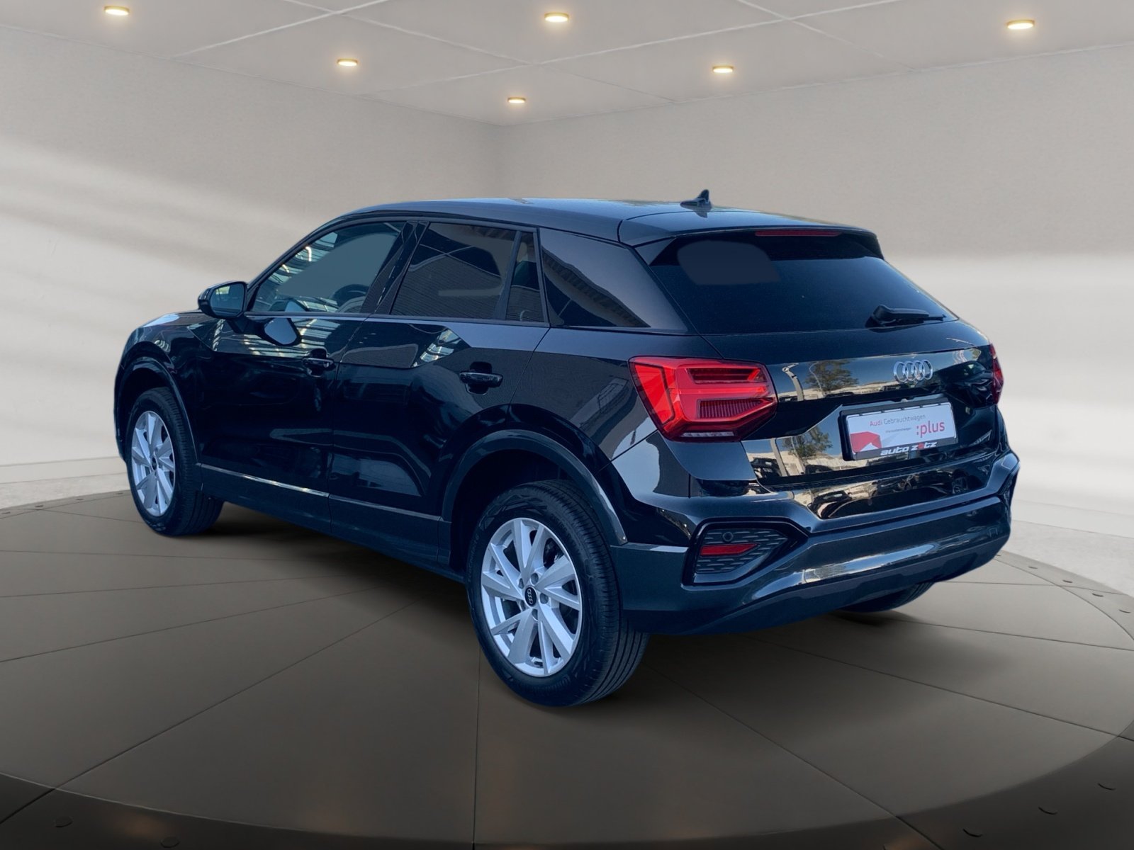 Q2 avanced 35 TFSI S tronic matrix,Kam.,PDC,AHK