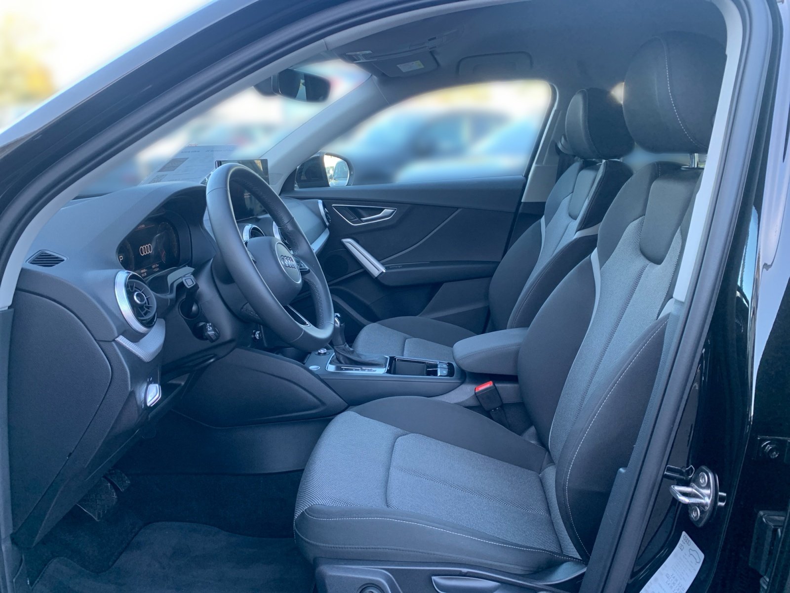Q2 avanced 35 TFSI S tronic matrix,Kam.,PDC,AHK