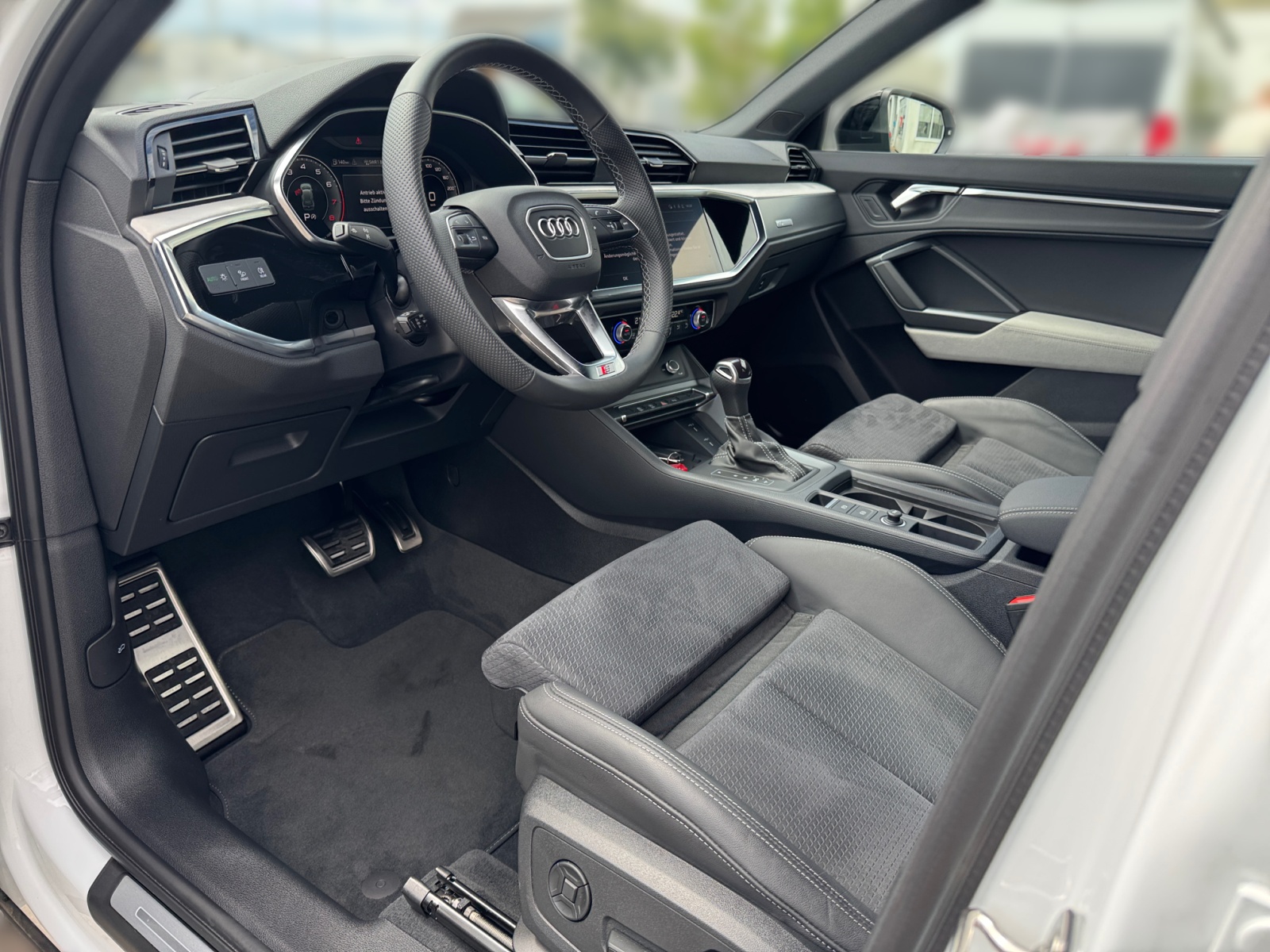 Q3 S line 35 TFSI S tronic