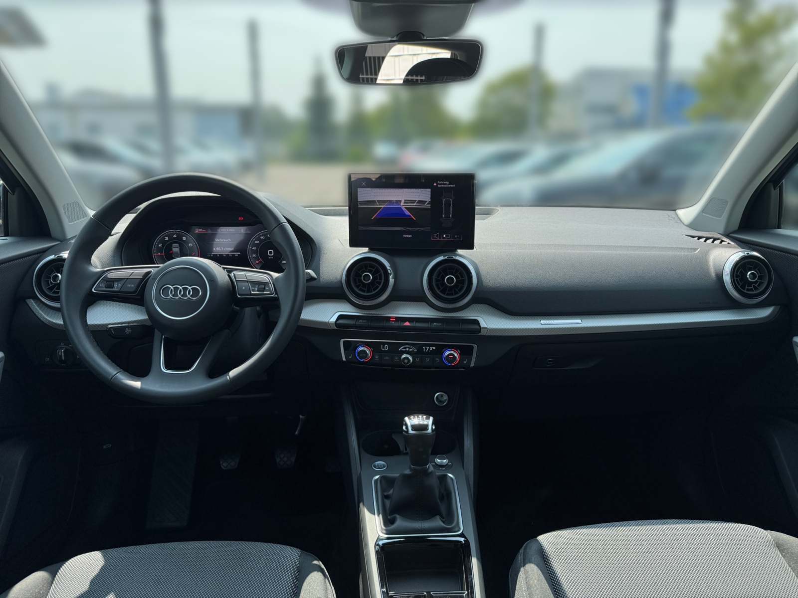 Q2 advanced 30 TFSI Schaltgetriebe Kam.,PDC,AHK