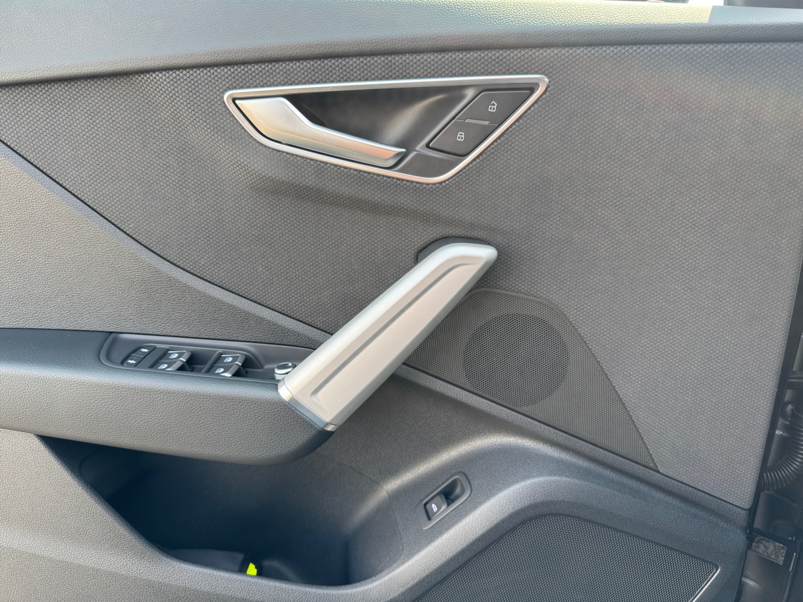 Q2 advanced 30 TFSI Schaltgetriebe Kam.,PDC,AHK
