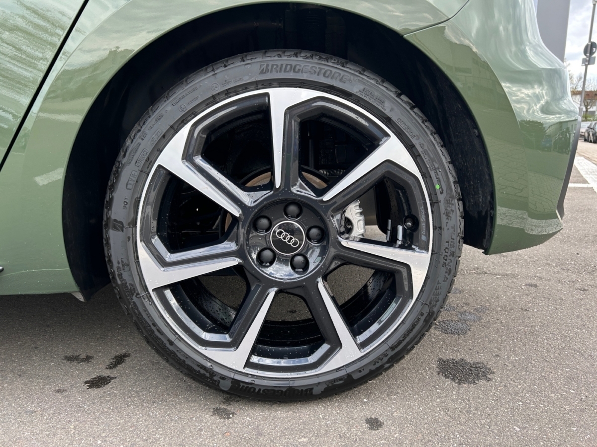 A1 Sportback S line 30 TFSI ,PDC SHZ LED