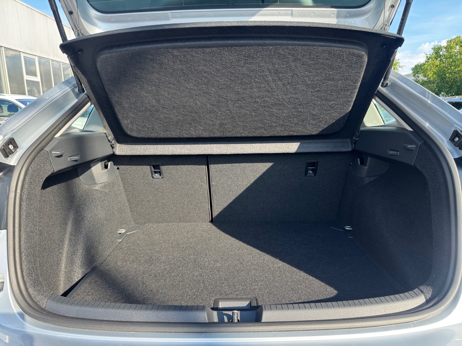 Taigo 1.0TSI LIFE PDC,Virtual,LED,2xKlima,KlimaA