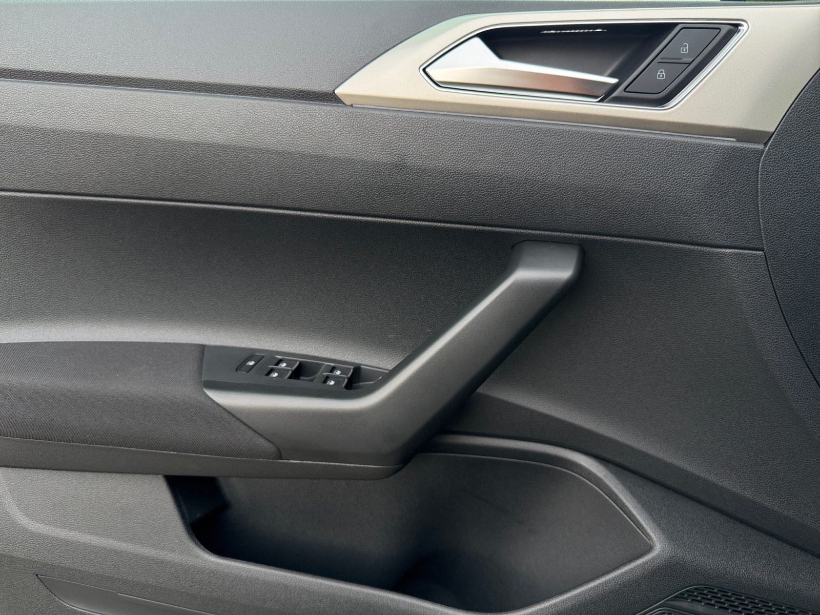 Taigo Life 1.0 TSI 95 PS PDC,Virtual,LED,Navi