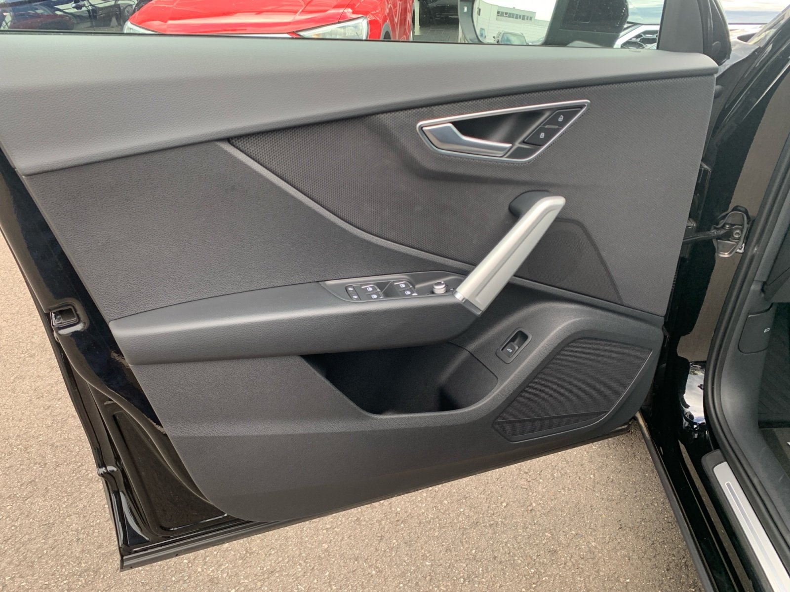 Q2 advanced 35 TFSI S tronic matrix,Kam.,PDC,AHK