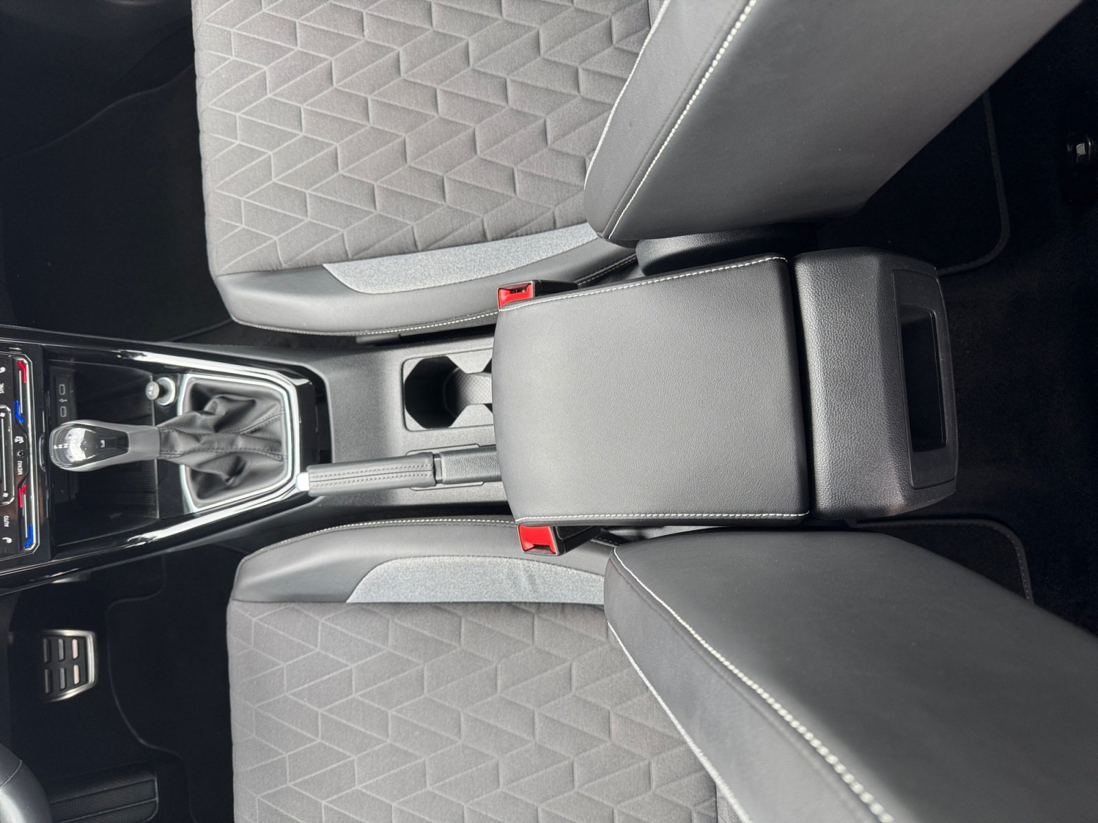 T-Cross Life 1.0 l TSI OPF  7-Gang-DSG Kam.,PDC